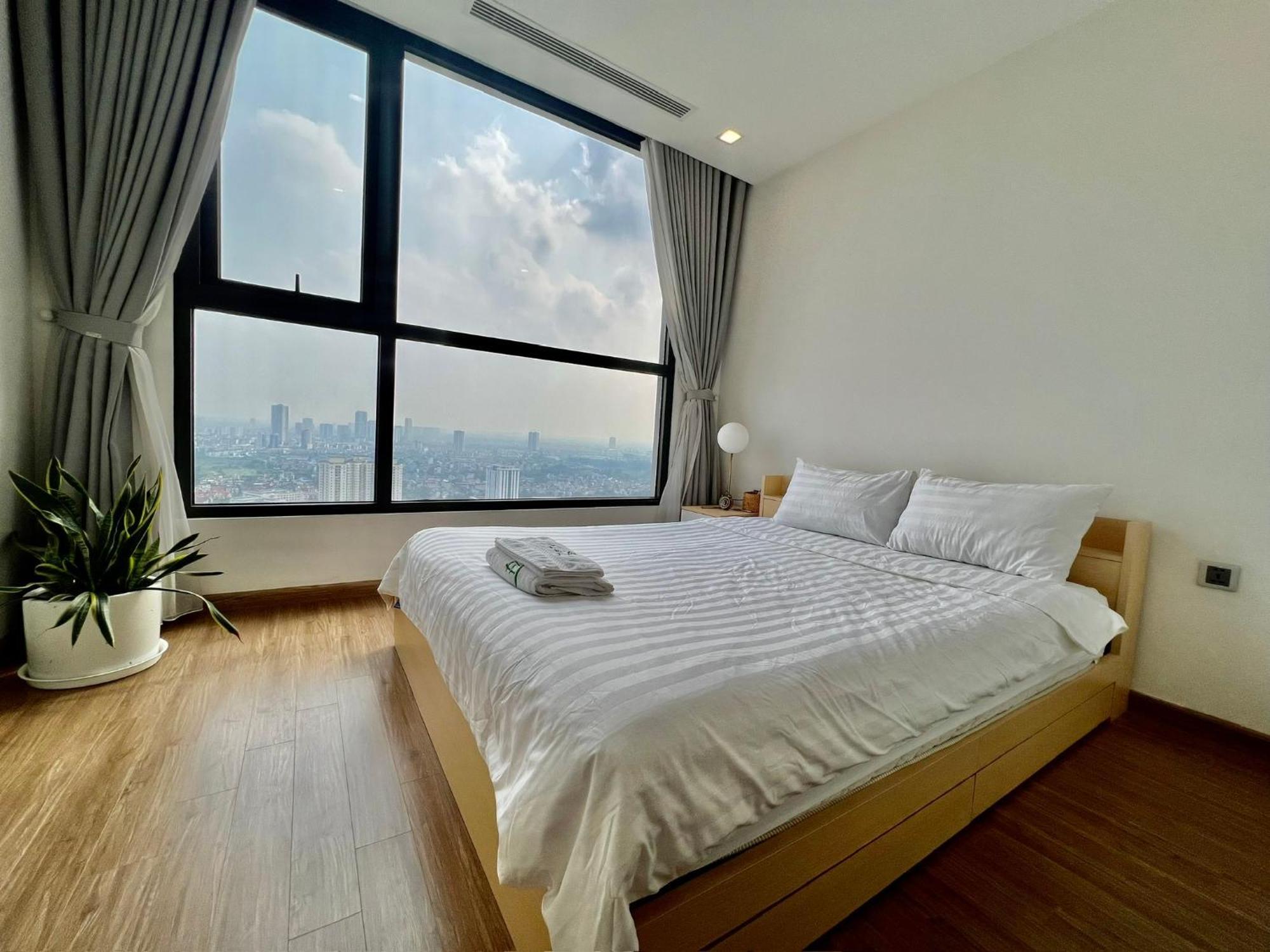 Apartment 2 Bedrooms In Luxury @vinhomes Bay Ha Noi. Hanoi