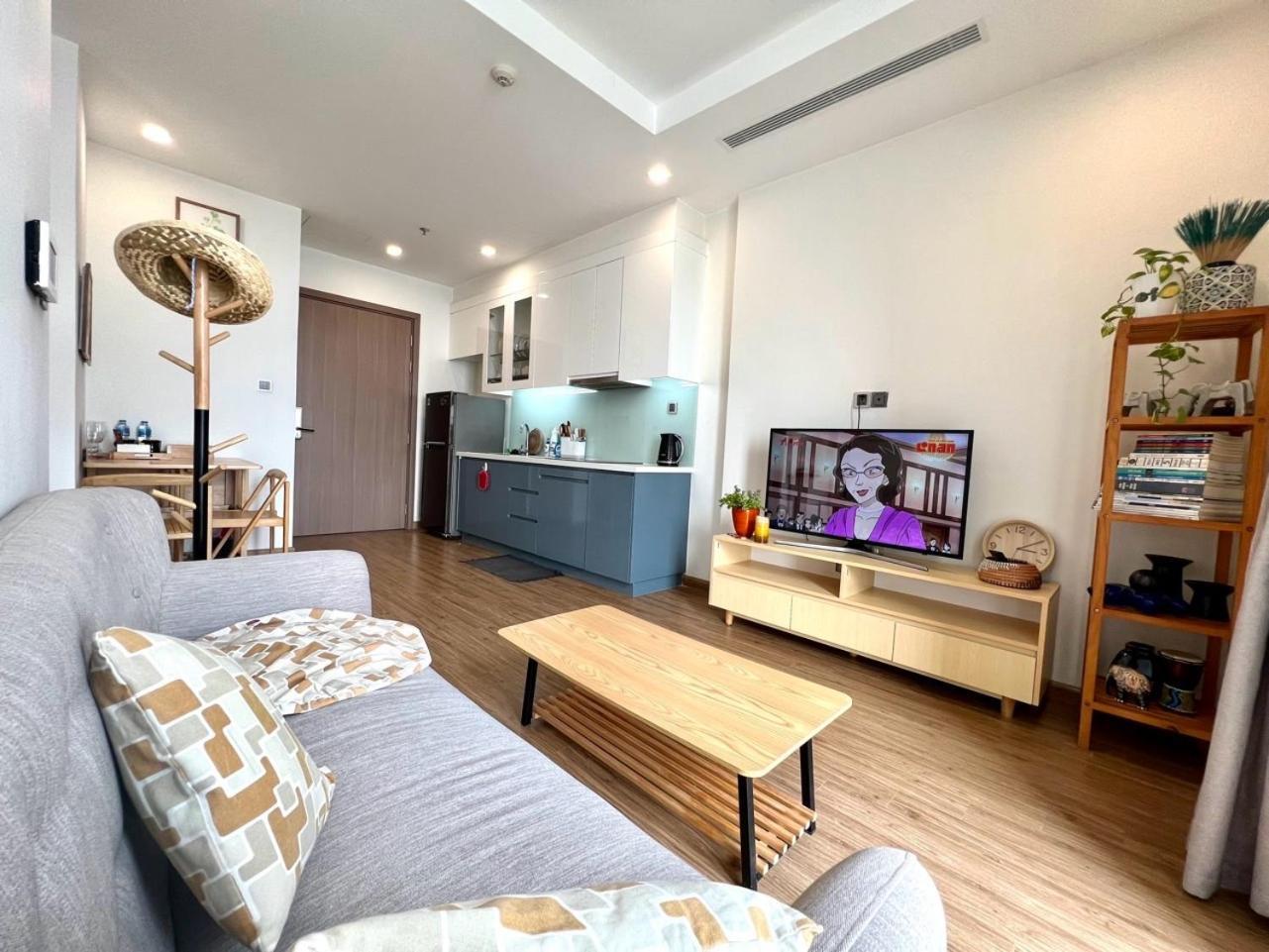 2 Bedrooms In Luxury @vinhomes Bay Ha Noi. * Hanoi