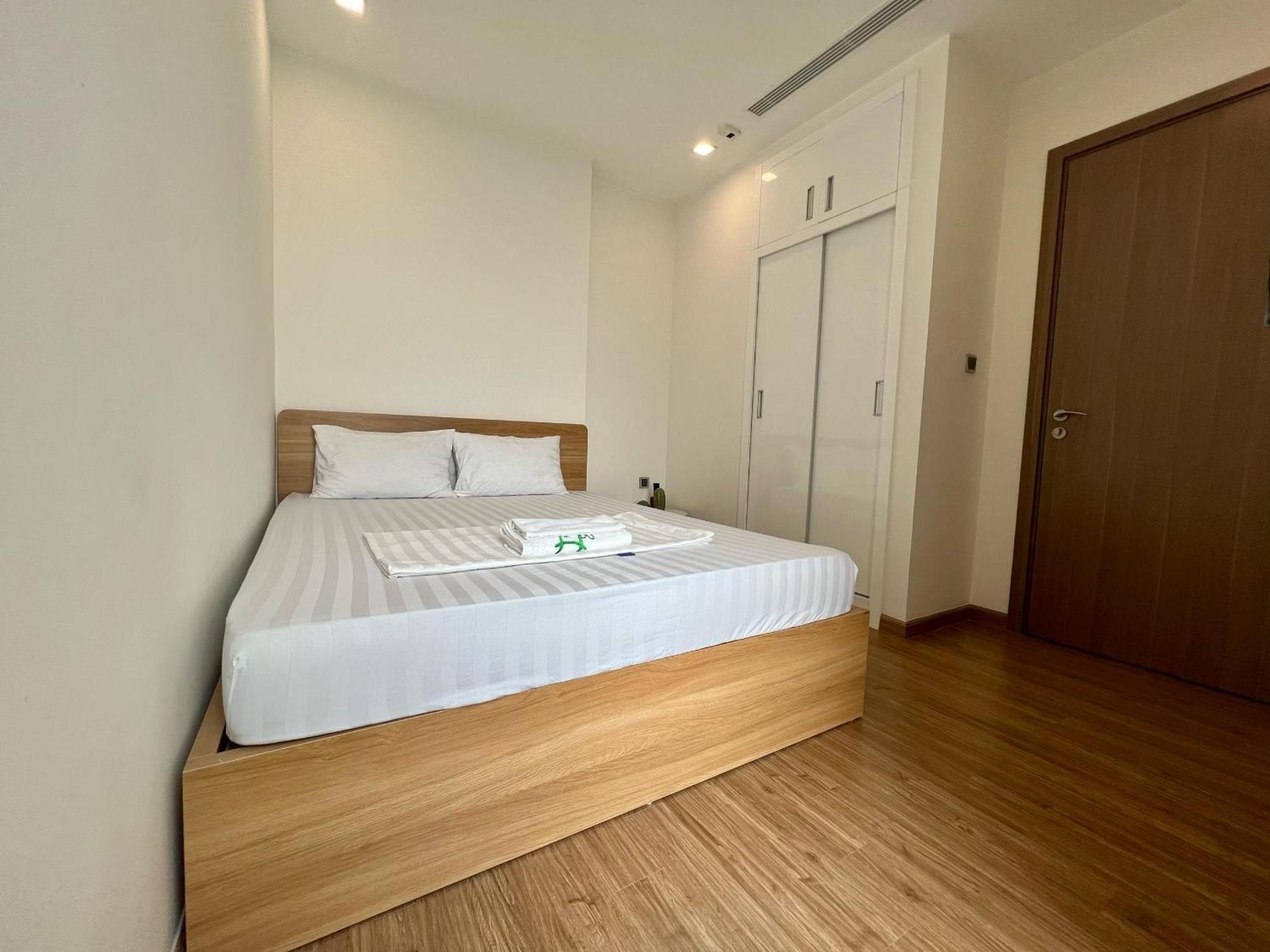 2 Bedrooms In Luxury @vinhomes Bay Ha Noi.