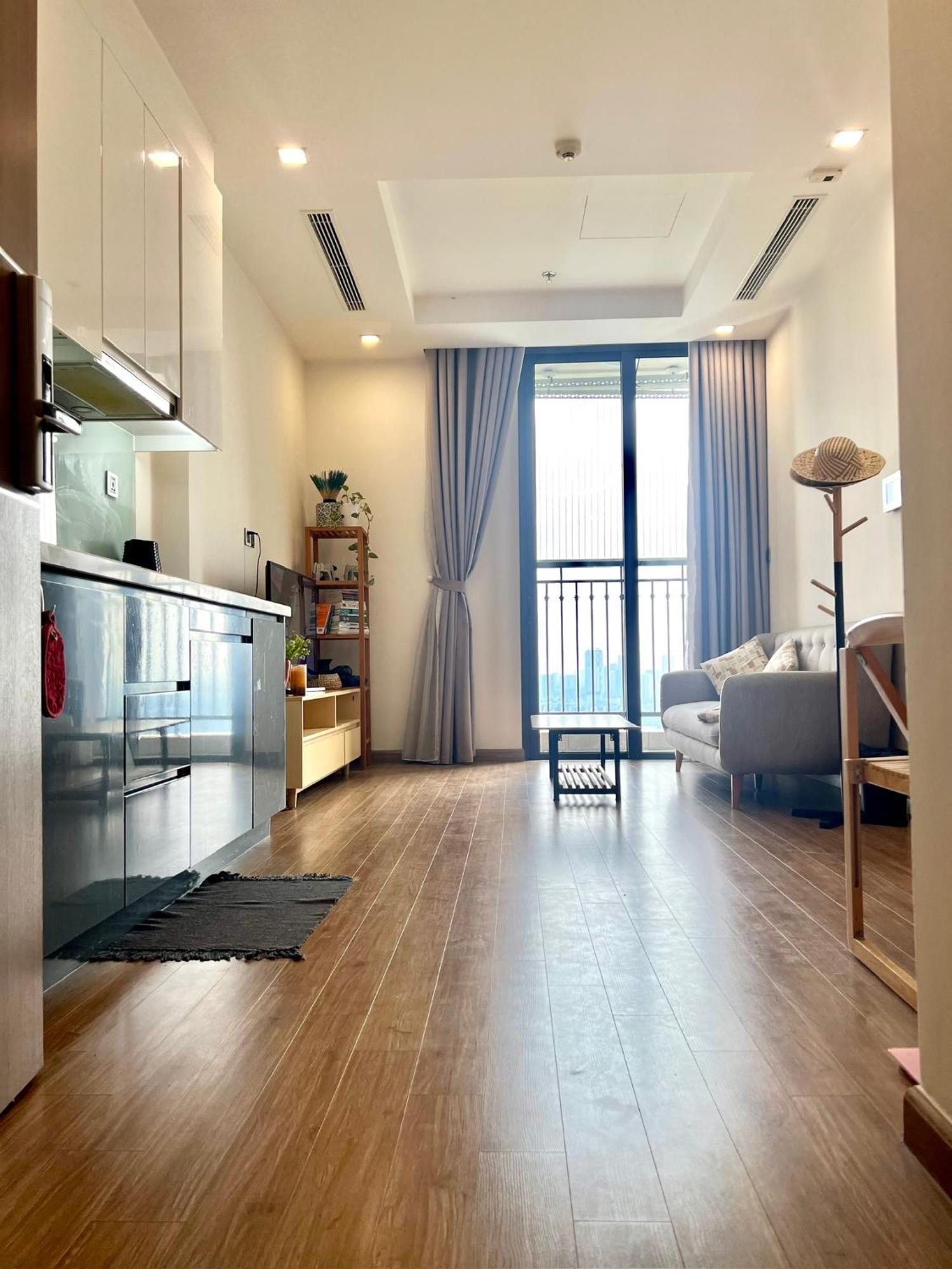 2 Bedrooms In Luxury @vinhomes Bay Ha Noi. * Hanoi