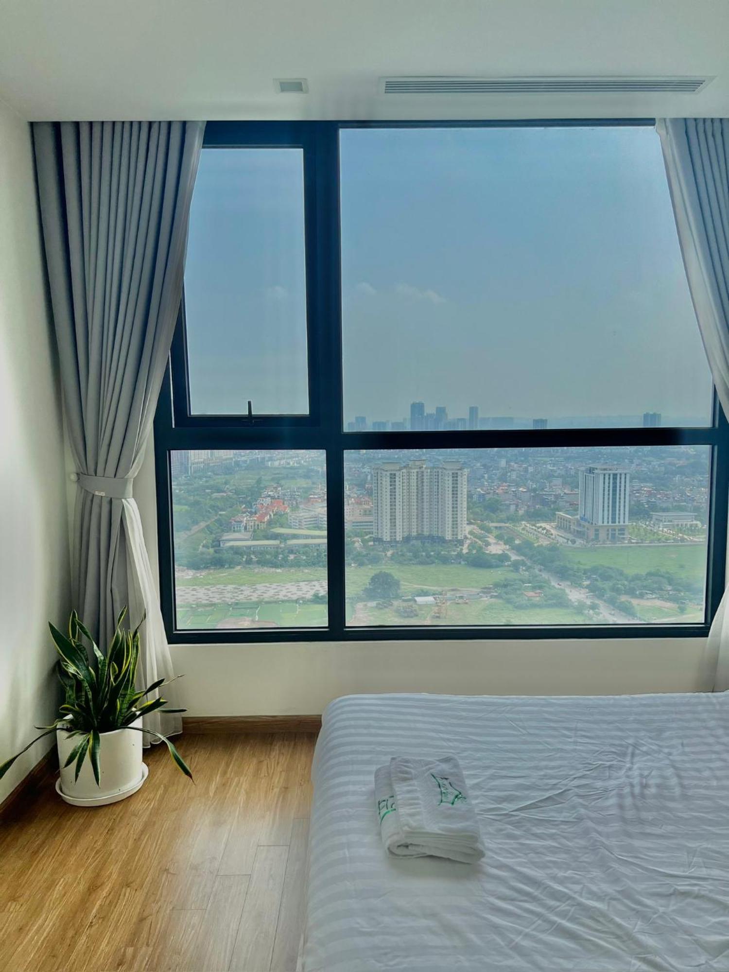 Apartment 2 Bedrooms In Luxury @vinhomes Bay Ha Noi. Hanoi