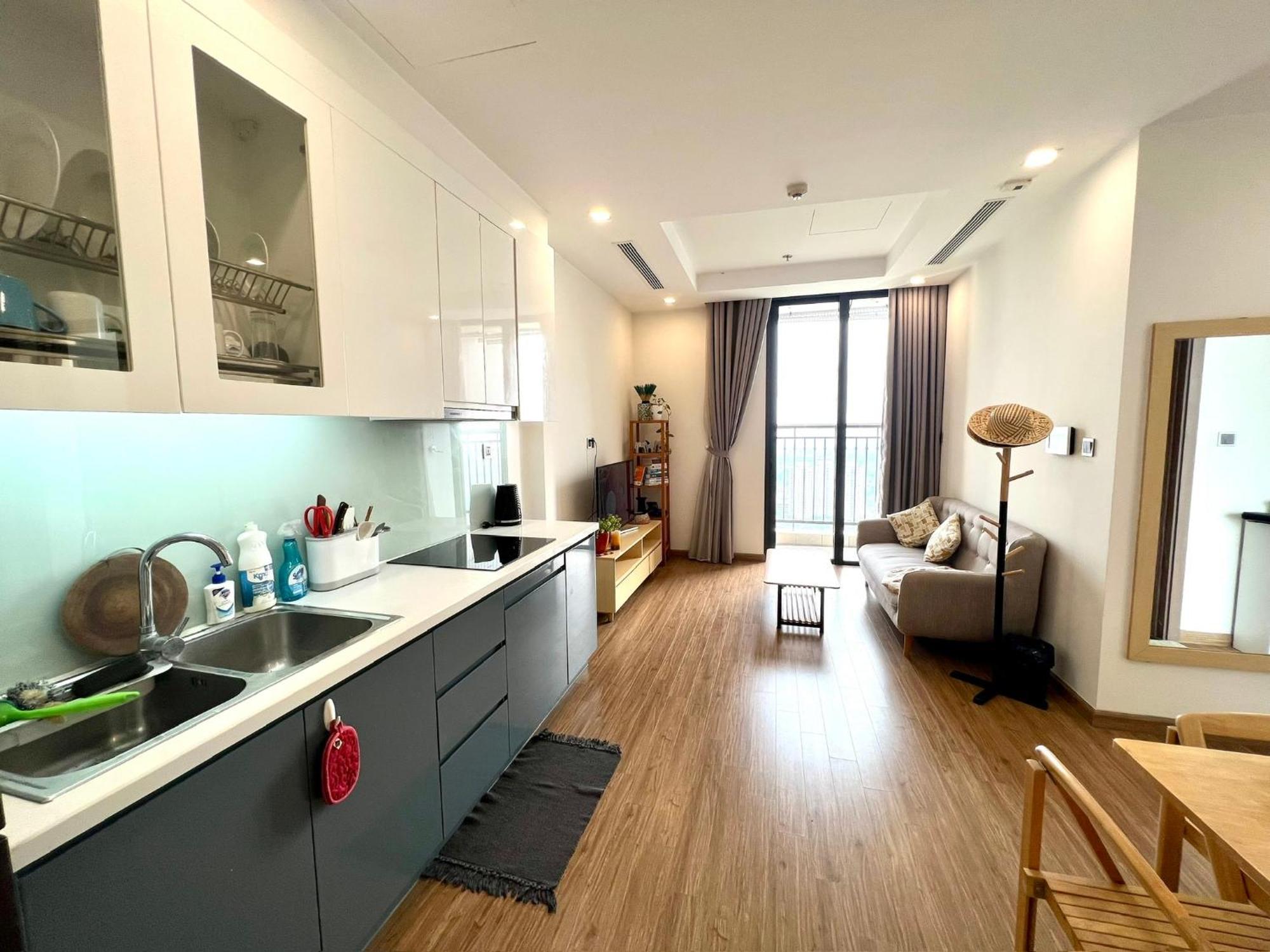 2 Bedrooms In Luxury @vinhomes Bay Ha Noi. * Hanoi