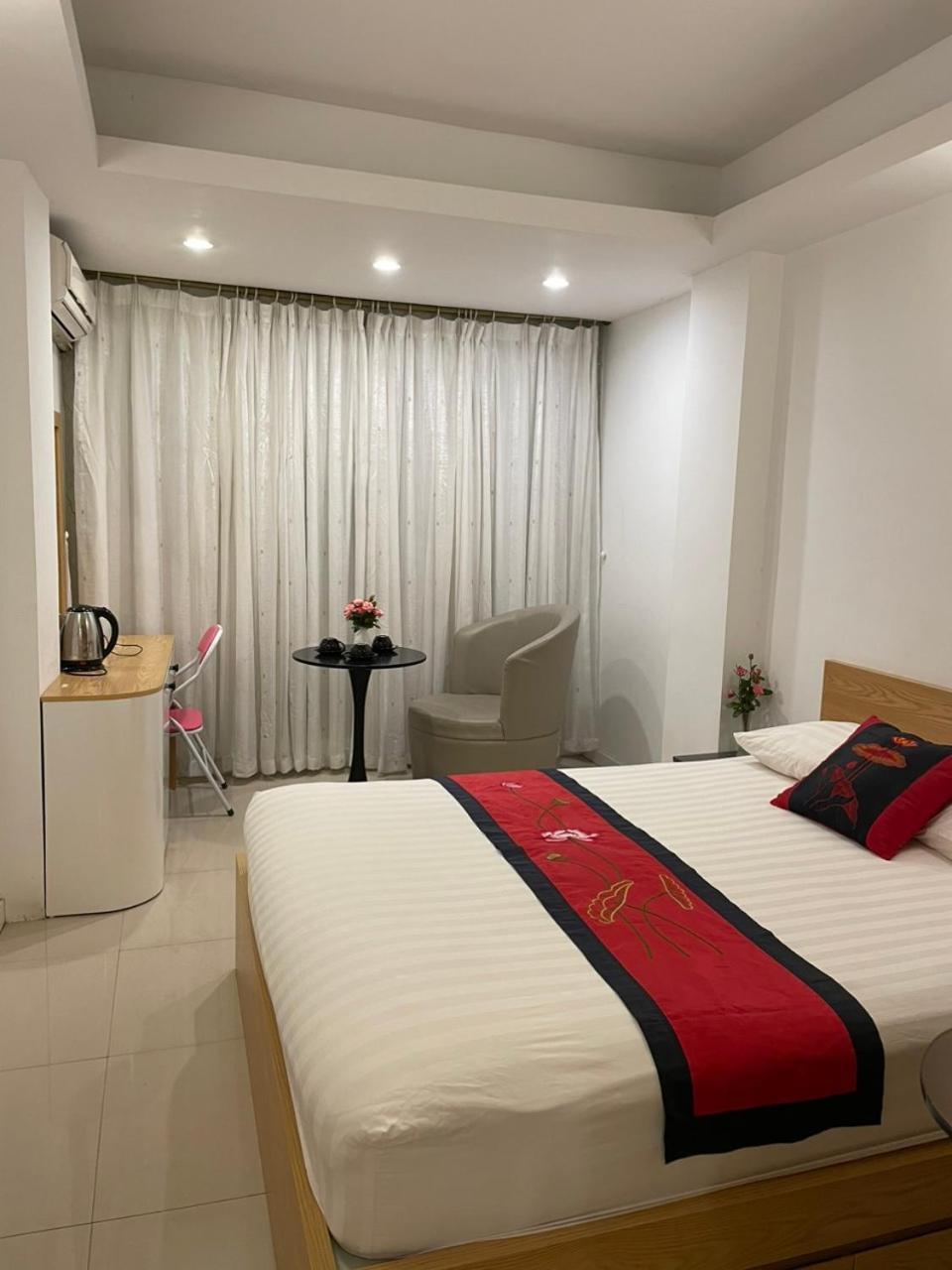 Anh Ngoc Apartment *