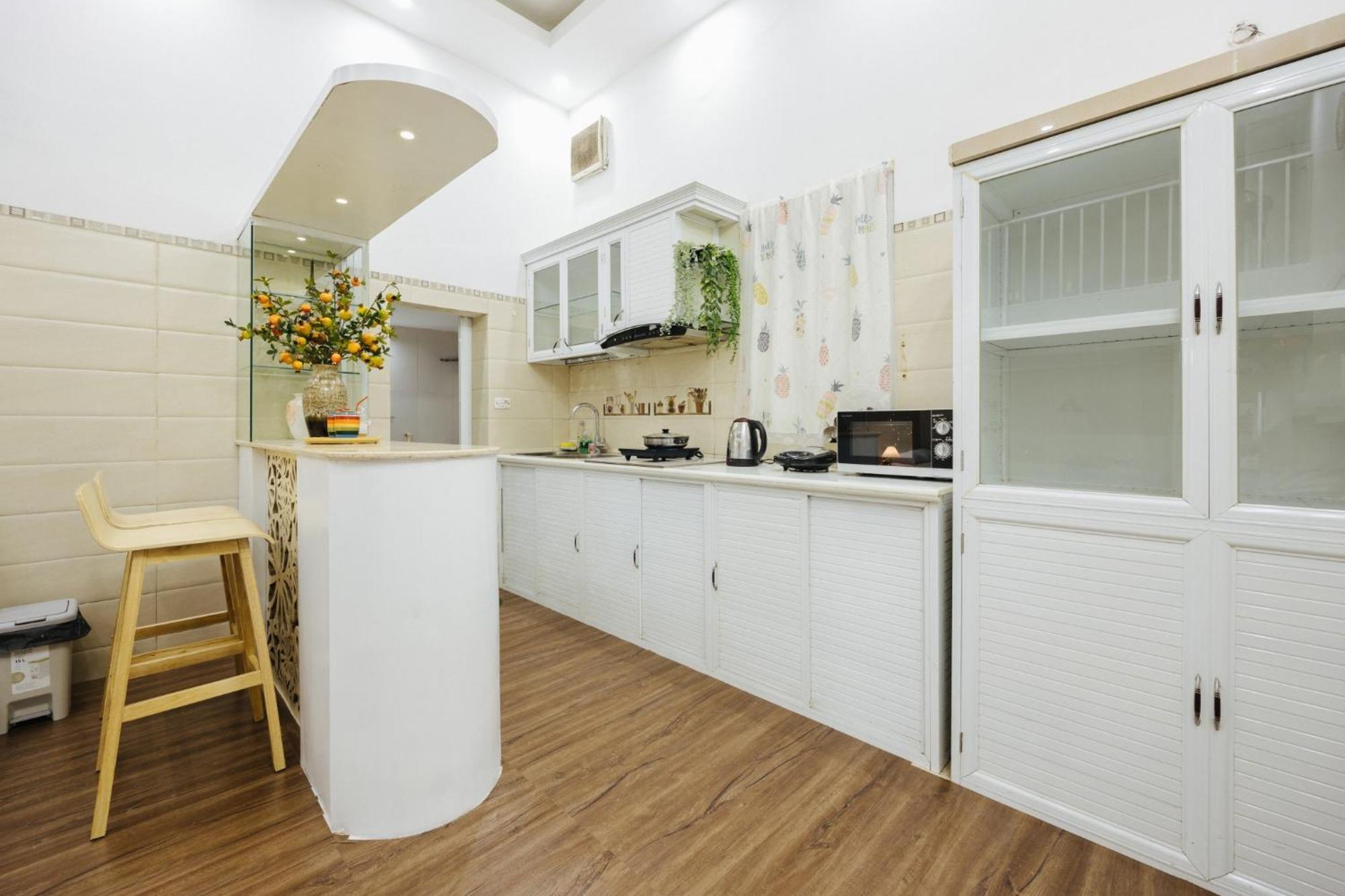 2' To Hoan Kiem - Heart Of Old Quarter - Netflix Apartment