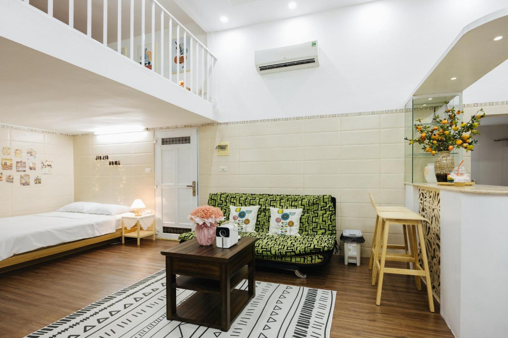 2' To Hoan Kiem - Heart Of Old Quarter - Netflix Apartment Hanoi