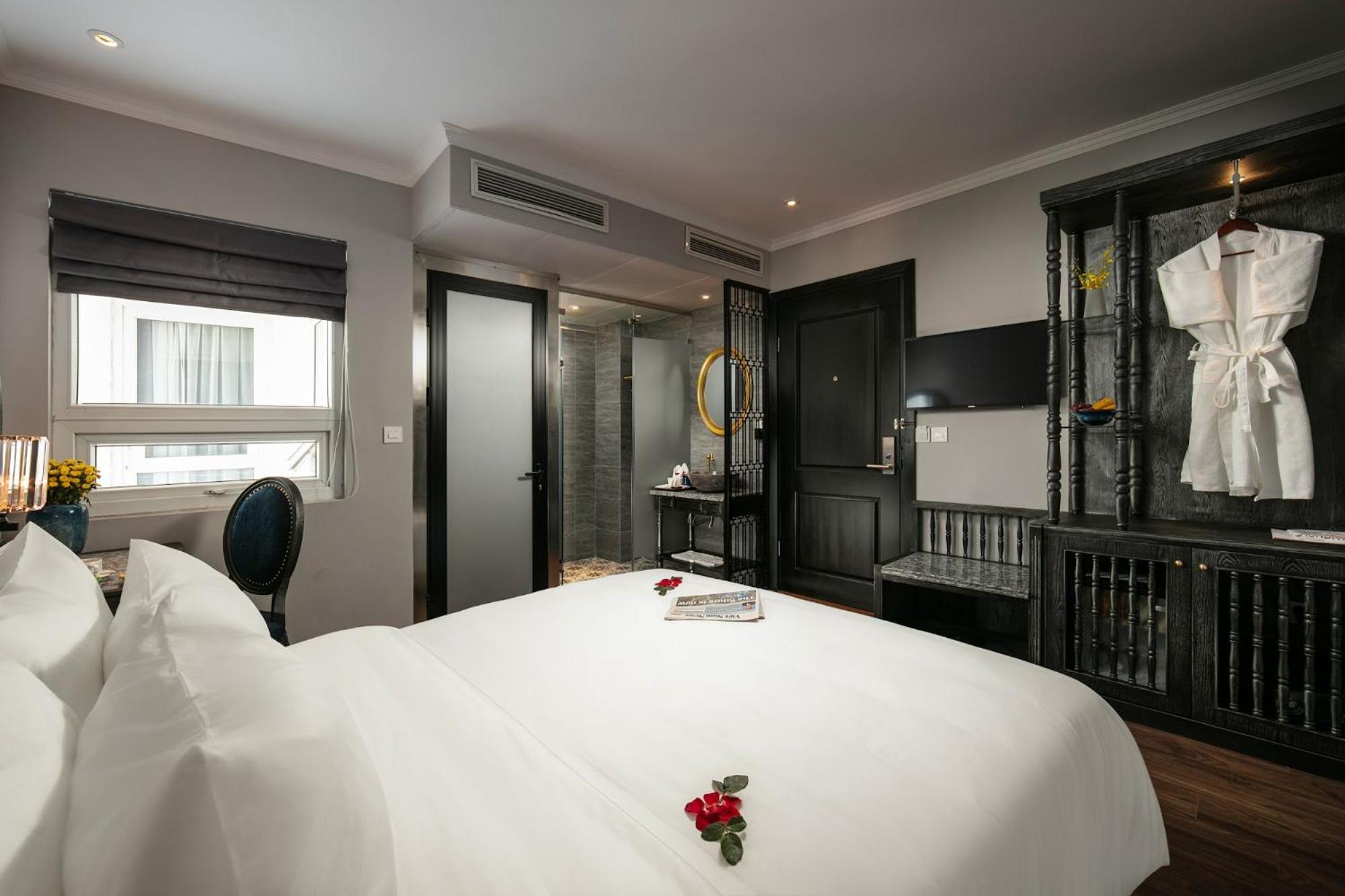 Shining & Hotel Hanoi