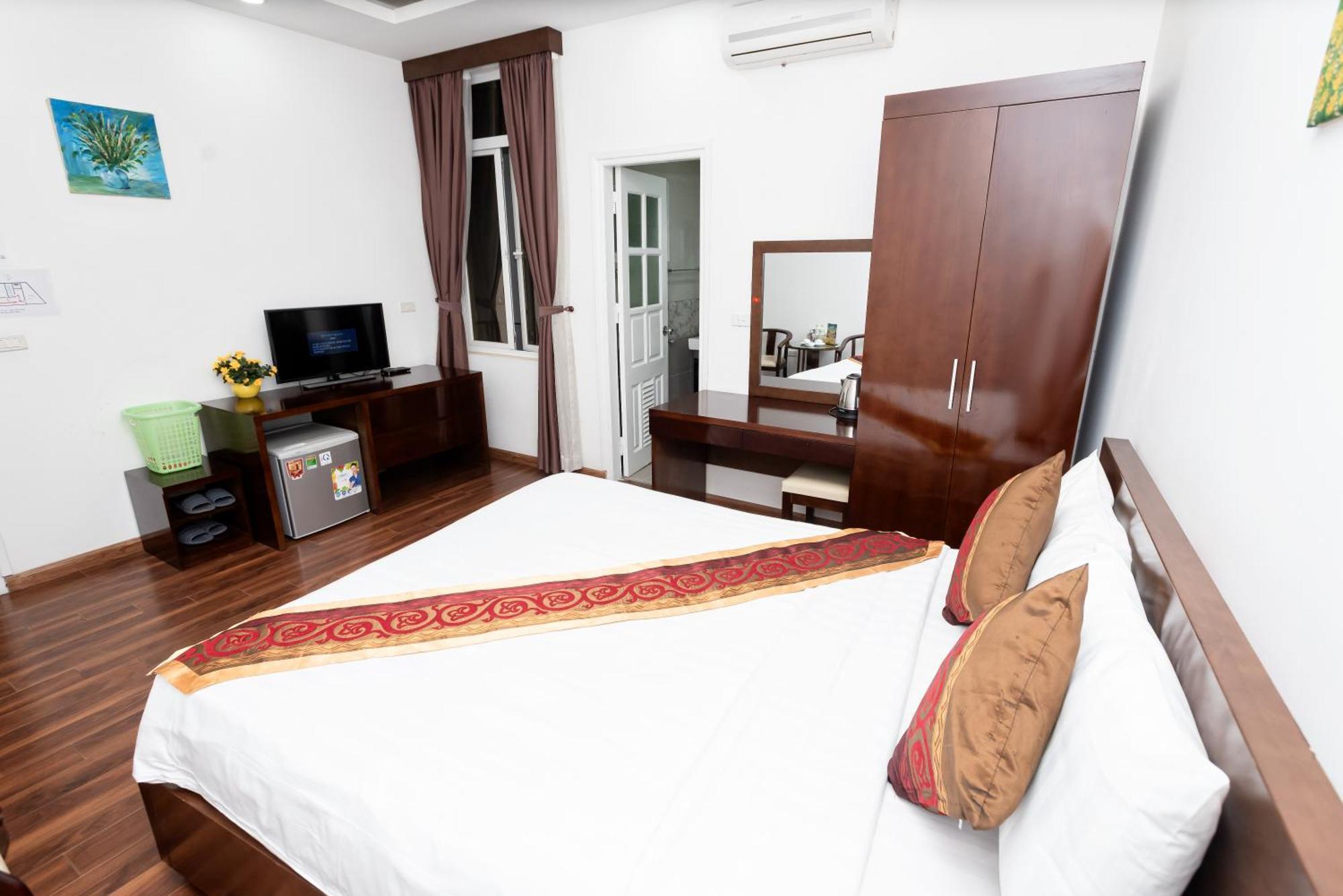 Hotel Khach San Rococo *