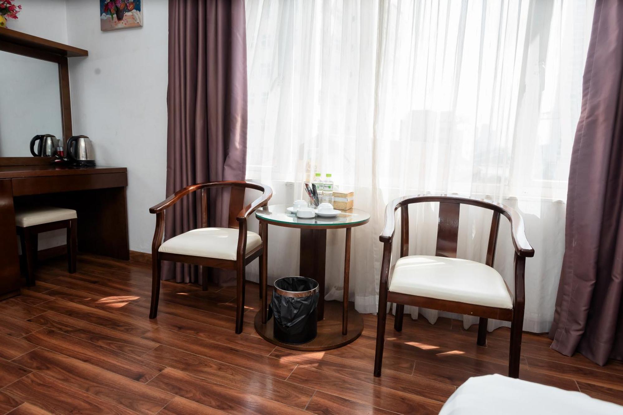 Hotel Khach San Rococo *