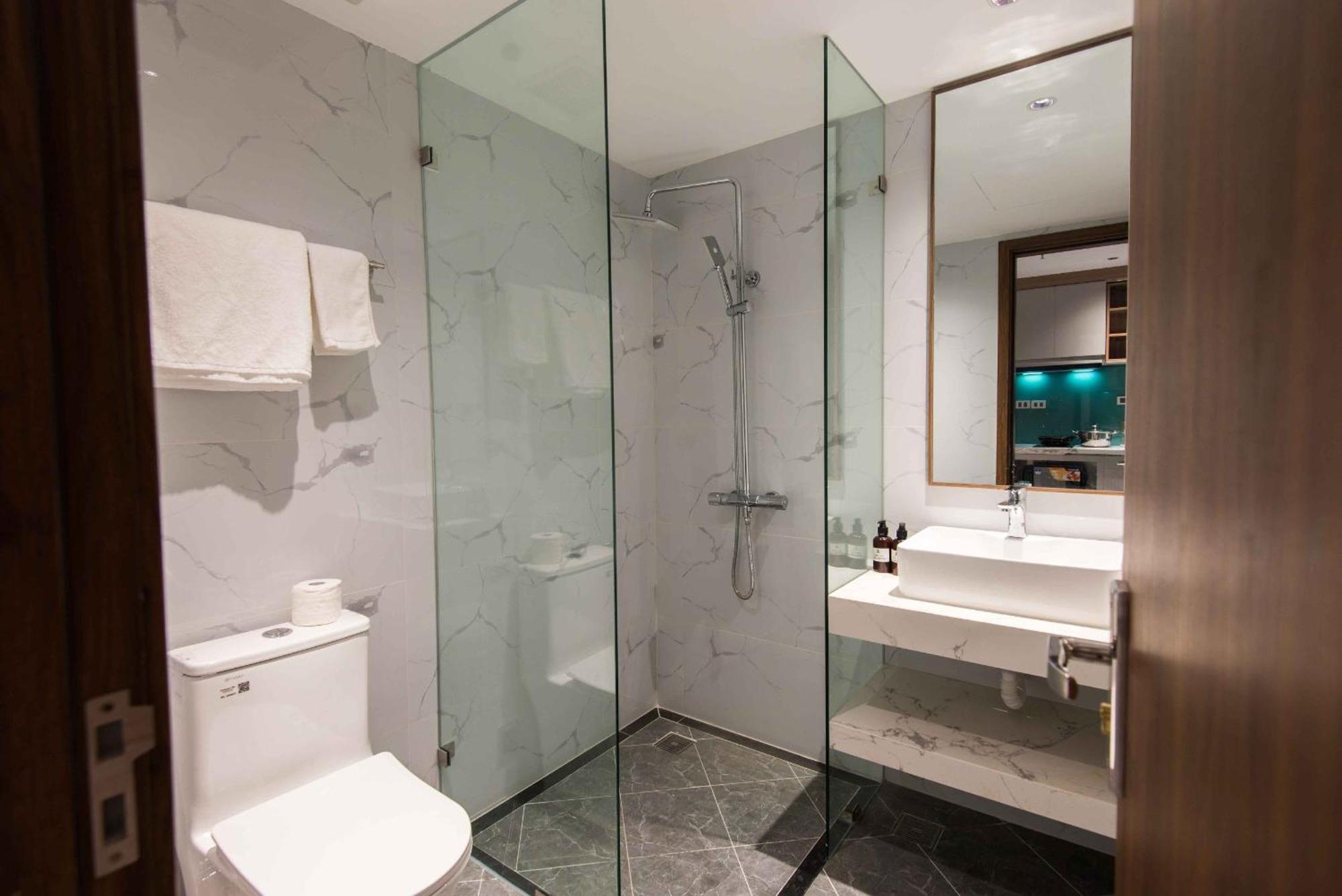 Luxe Paradise Hoang Cau