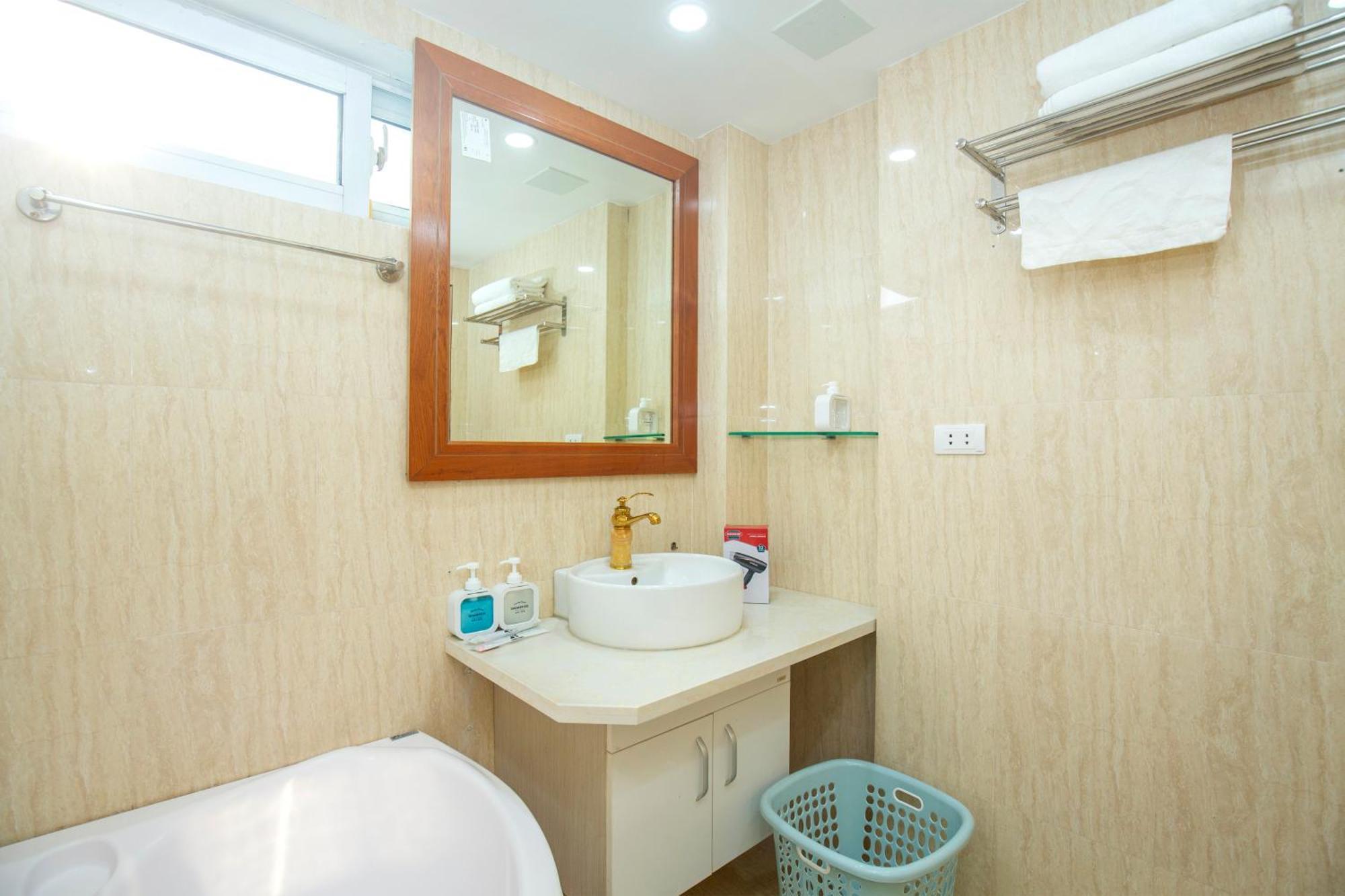 Apartamento Sumitomo At No 5 Lane 39 Linh Lang Street