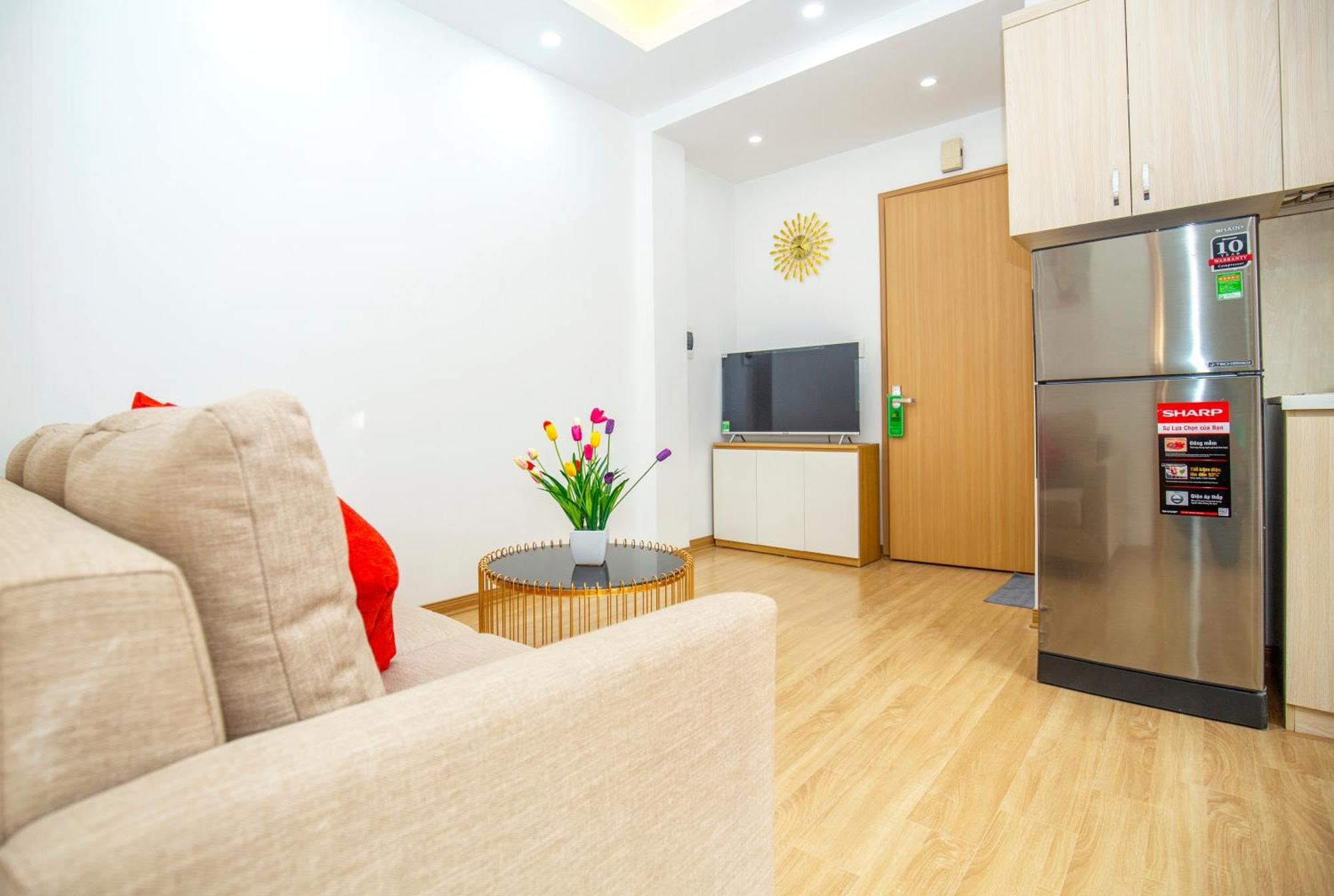 Sumitomo At No 5 Lane 39 Linh Lang Street Apartment *
