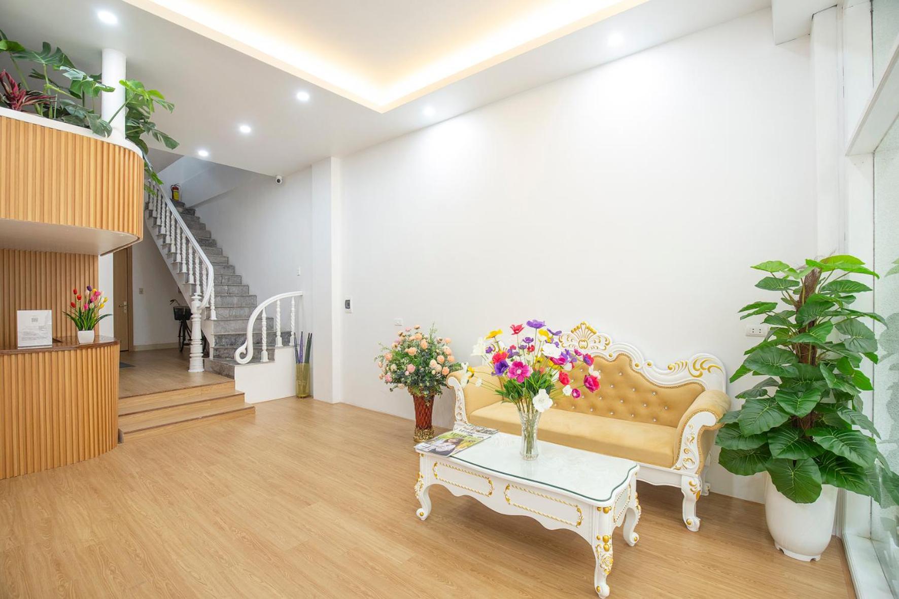 Sumitomo At No 5 Lane 39 Linh Lang Street Apartment *
