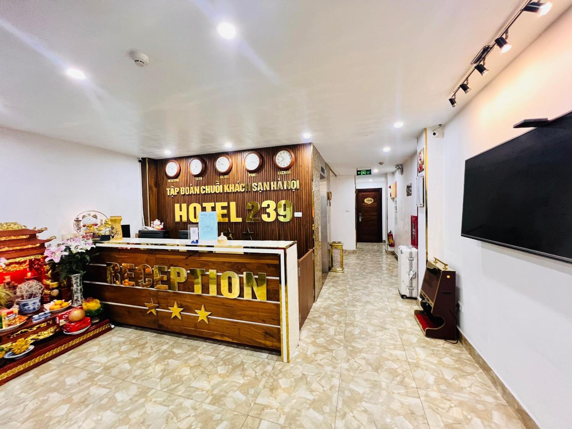 Hotel Khach San 239 3*