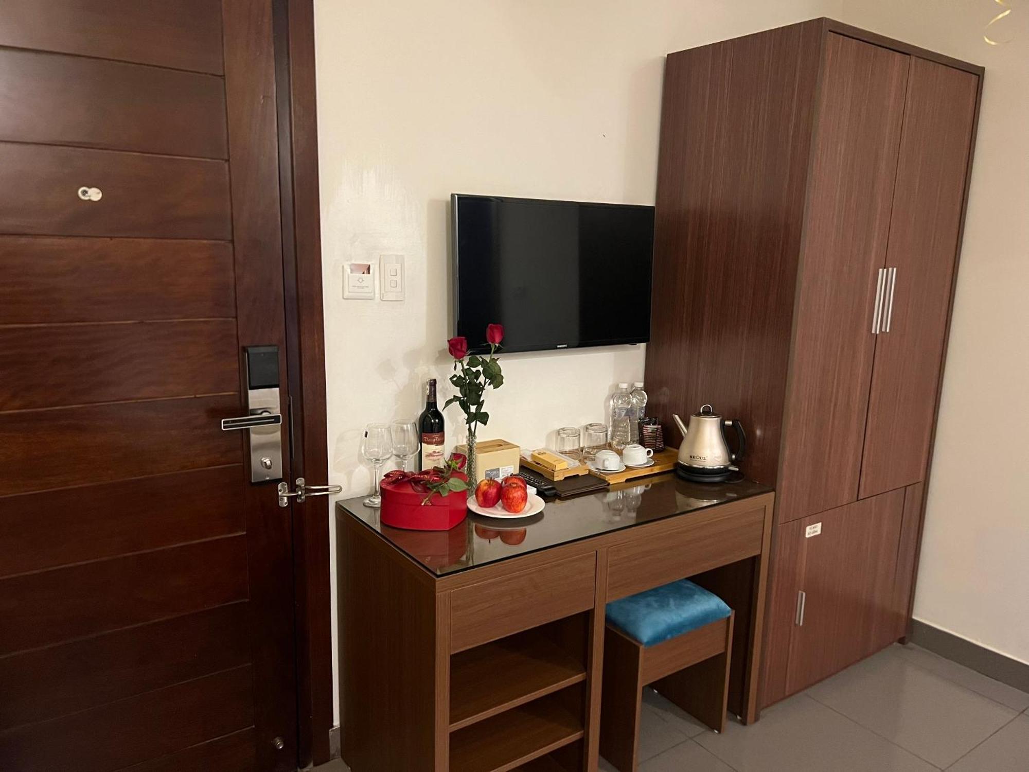 Hotel Khach San 239 Hanoi