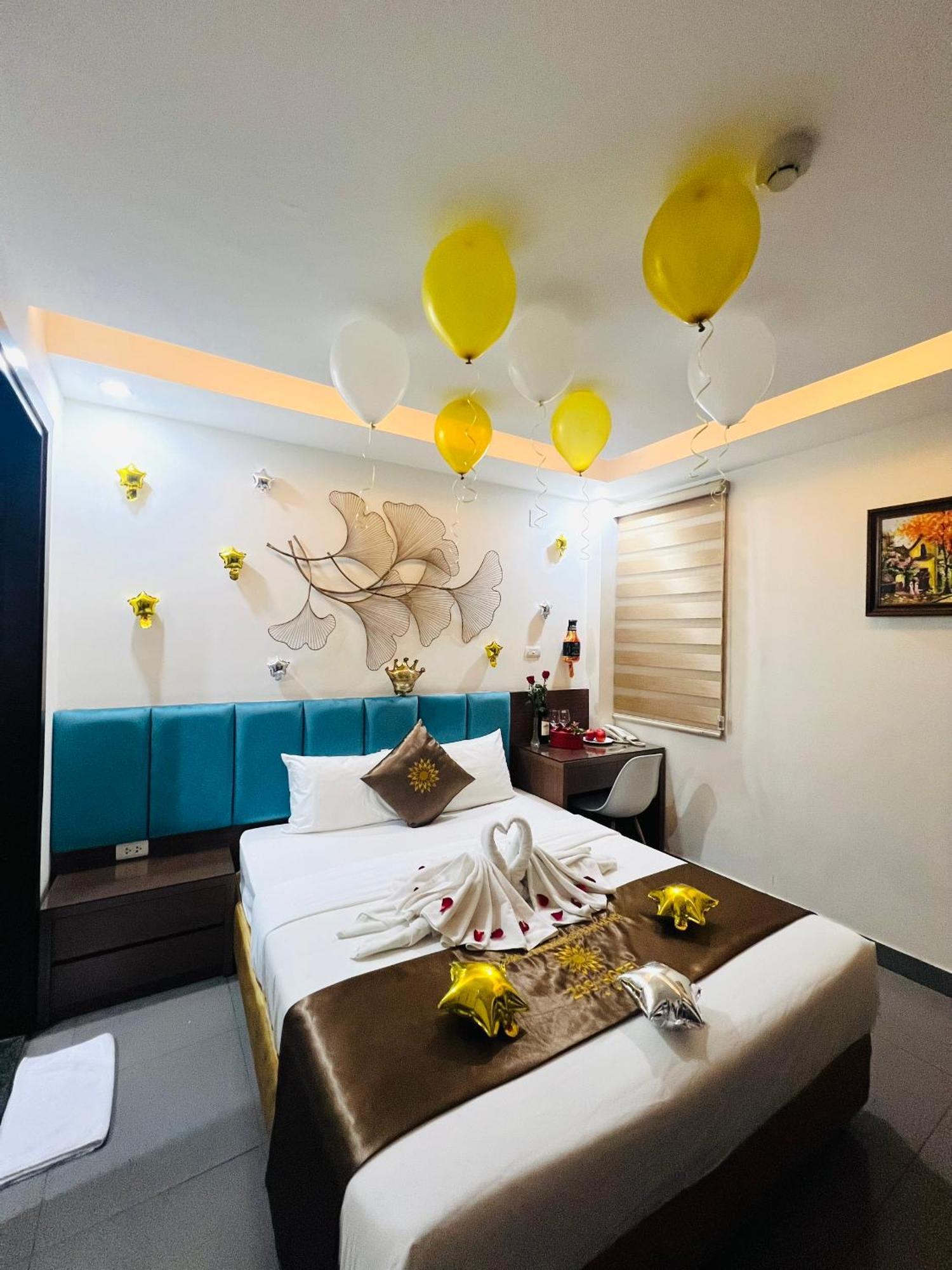 Khach San 239 Hotel 3*