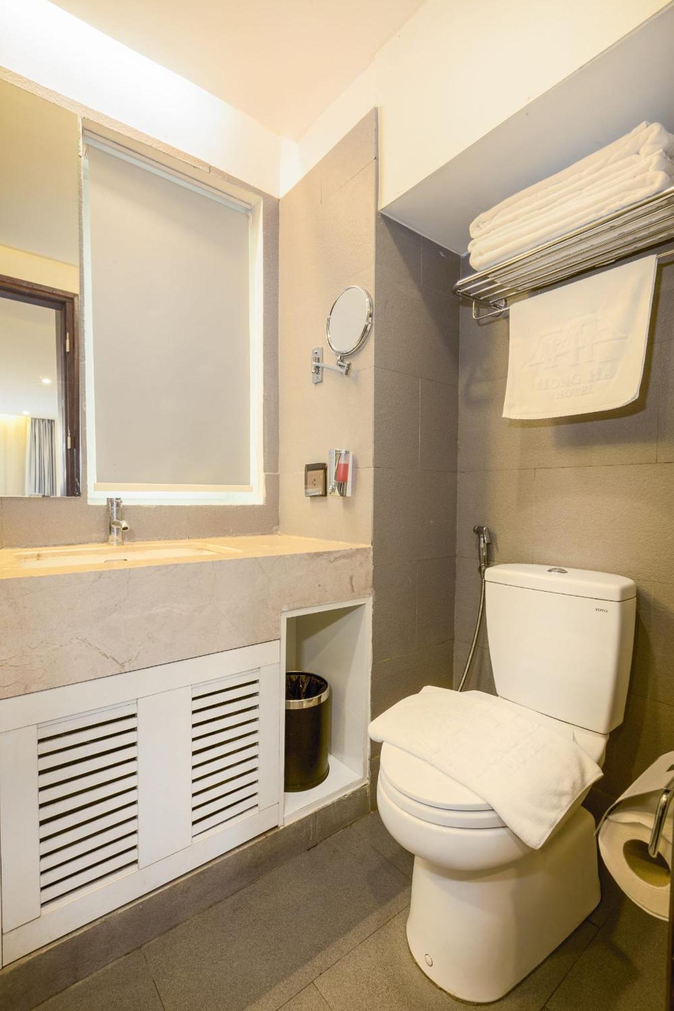 Hong Ha Hn - By Bay Luxury Apartment Hanoi