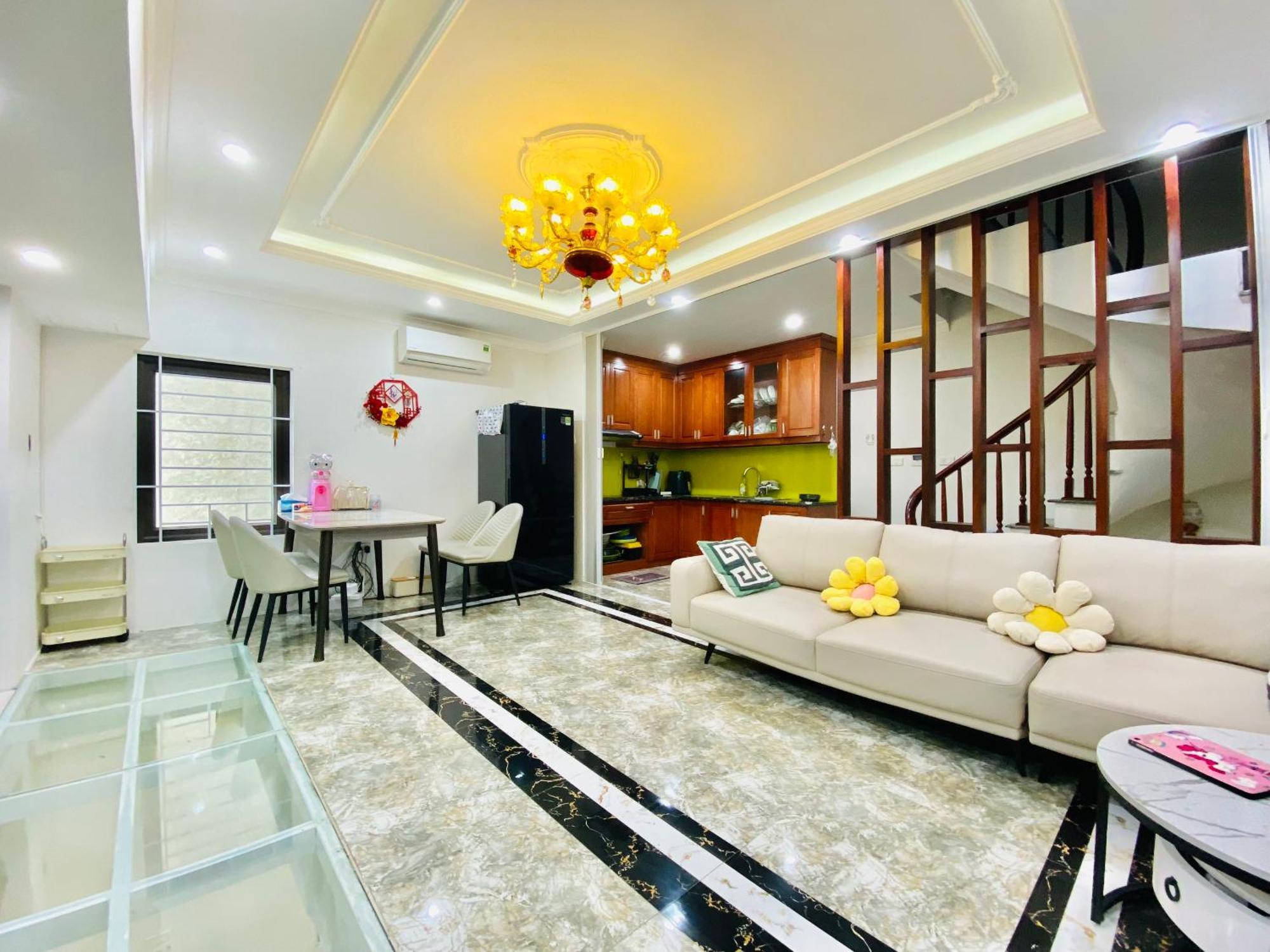 Lemon House Ngoc Thuy - Long Bien *