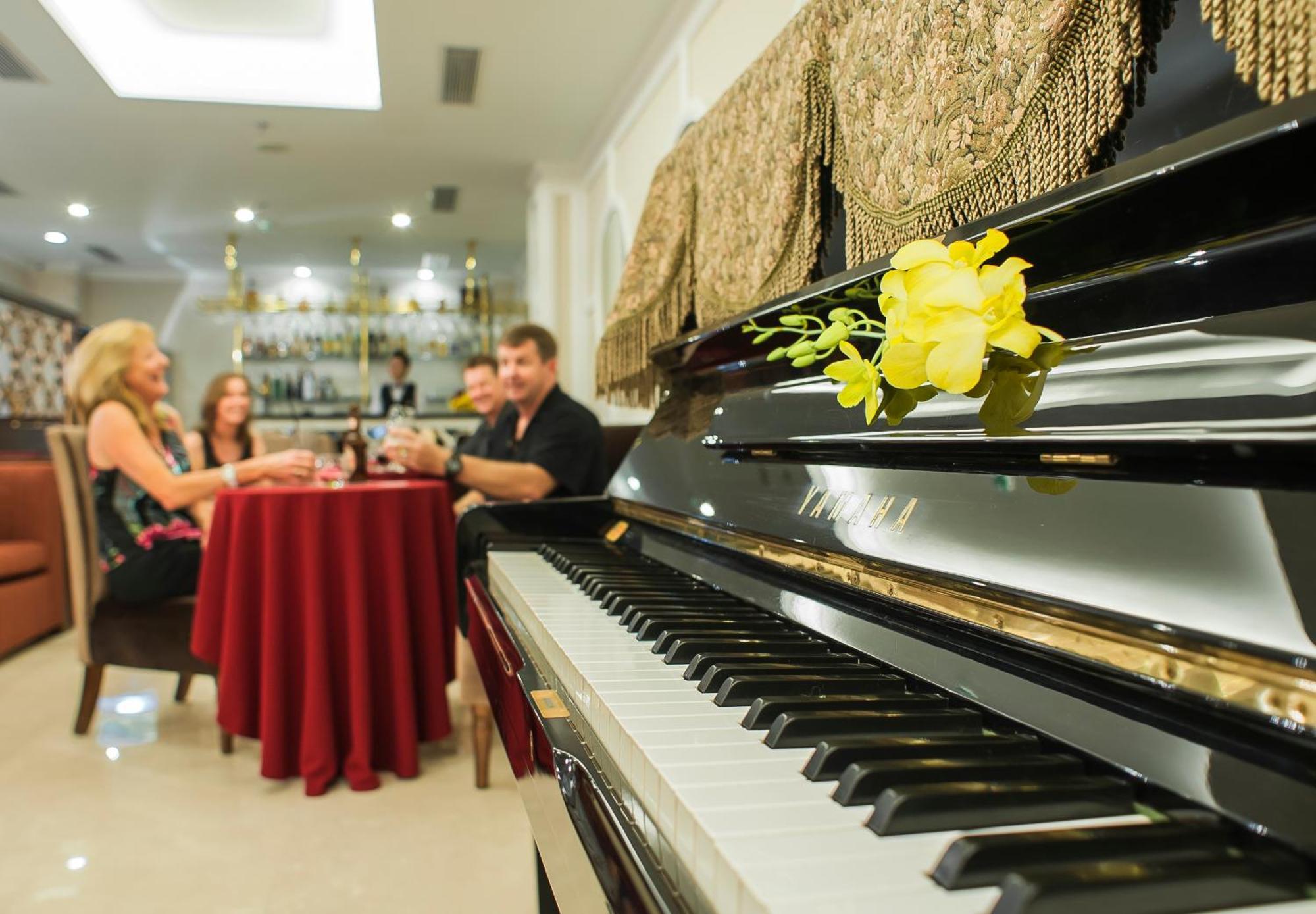 Chalcedony Grand Hotel Hanoi