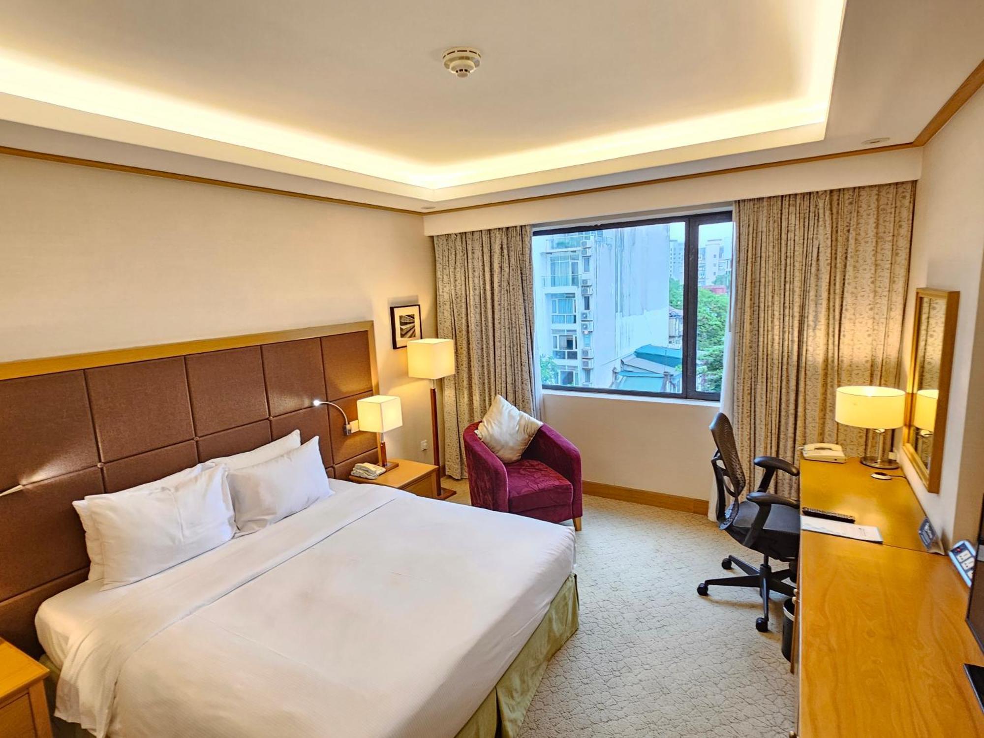Hilton Garden Hotel 4*