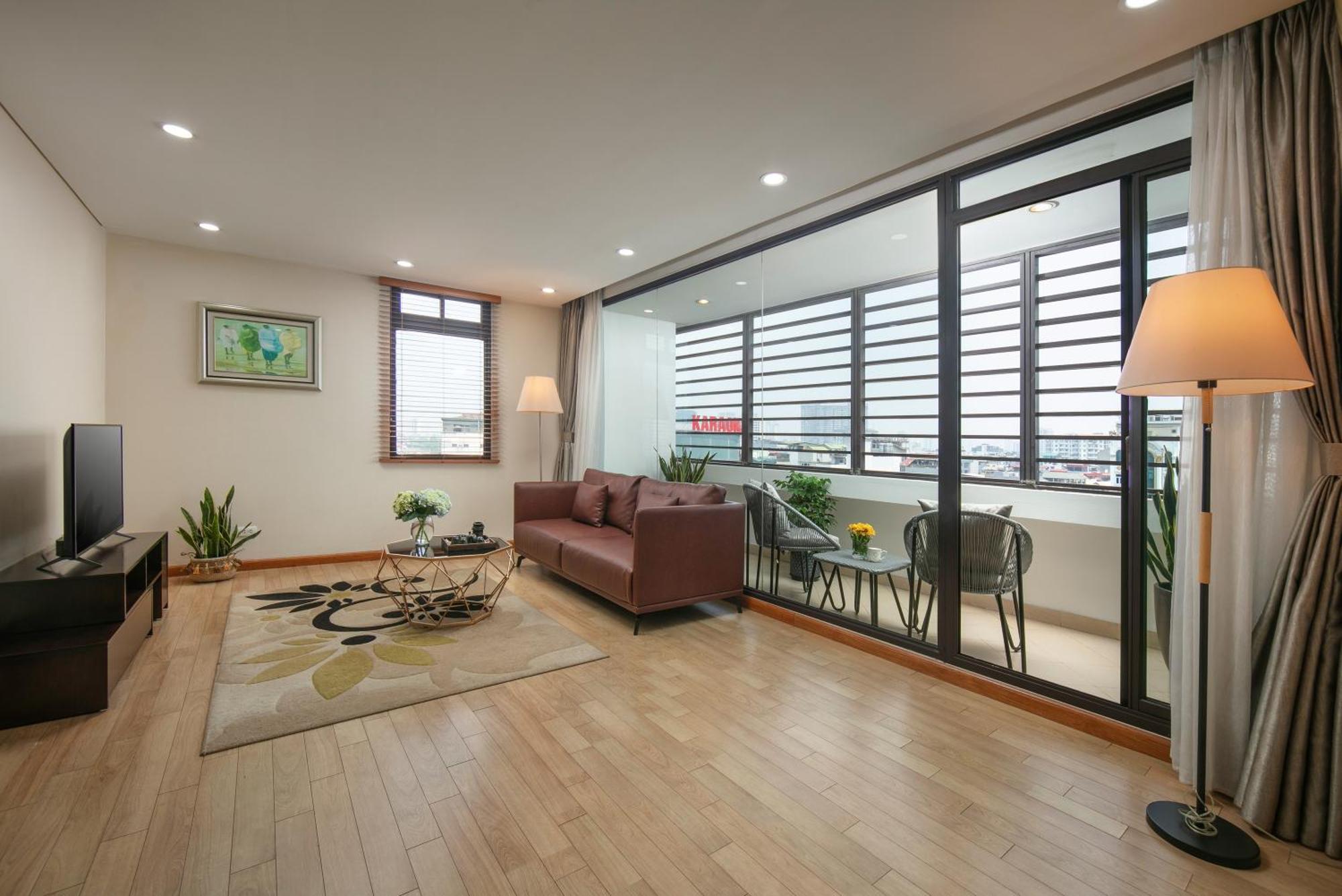 Hb Serviced - 121b Quan Hoa Apartment *