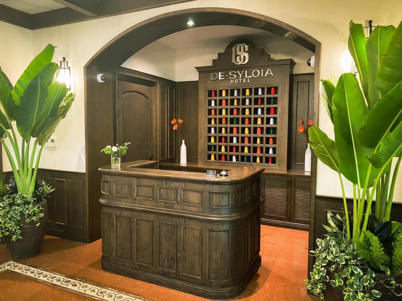Hotel De Syloia 4*