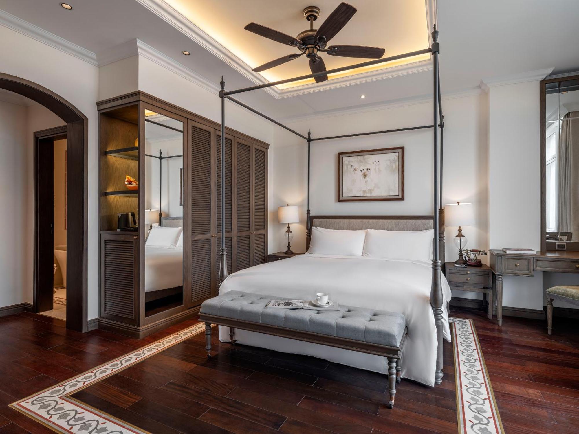 Hotel De Syloia 4*
