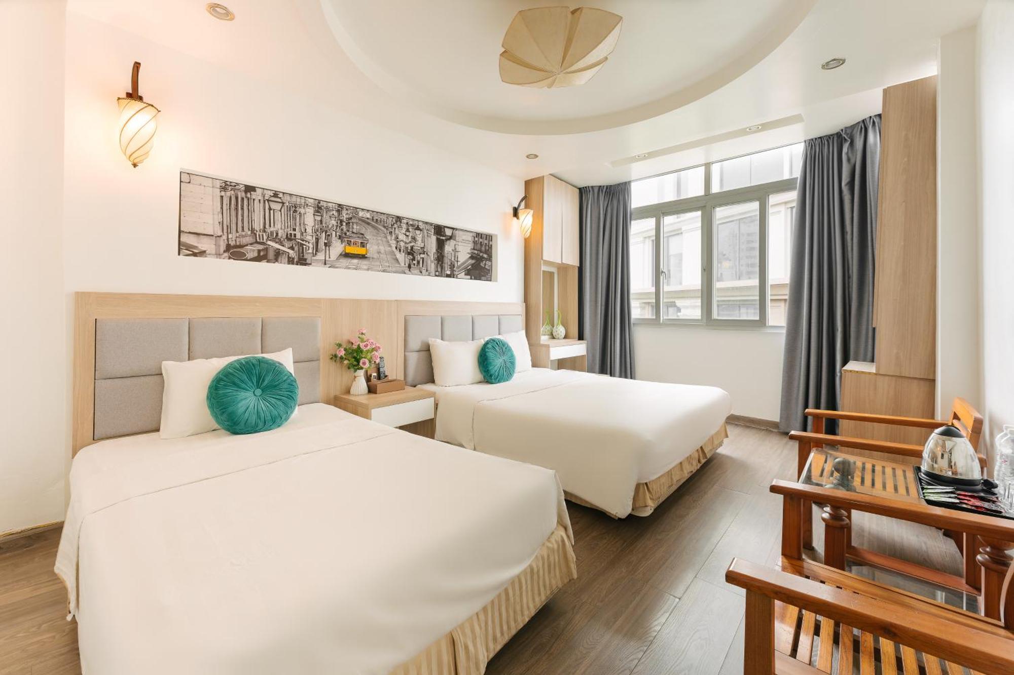 Hotel The Ky Moi And Spa - Ha Noi Center- Near Vincom Ba Trieu 2*