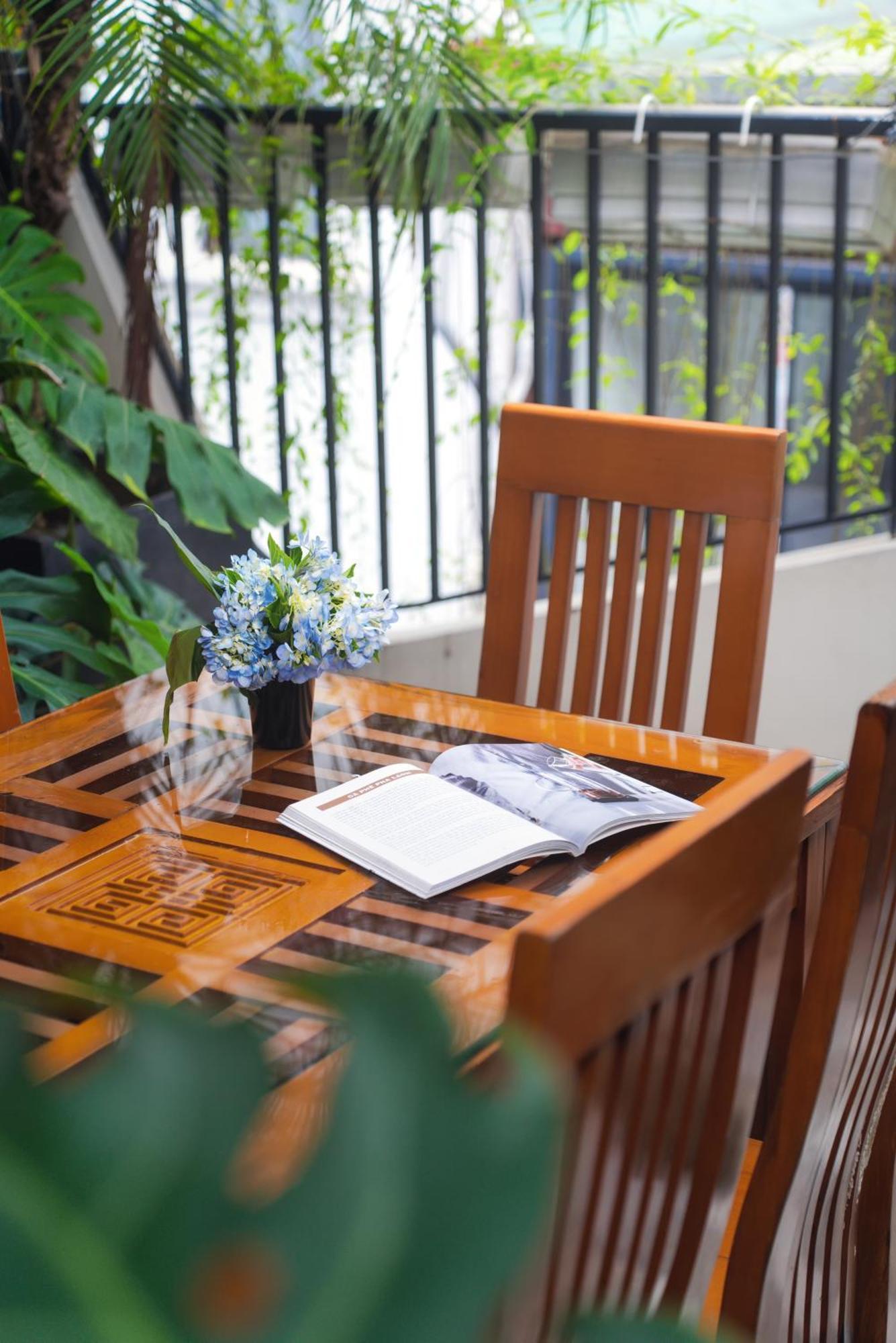 Bed & Breakfast Le's Boutique In The Center Old Quarter Hanoi