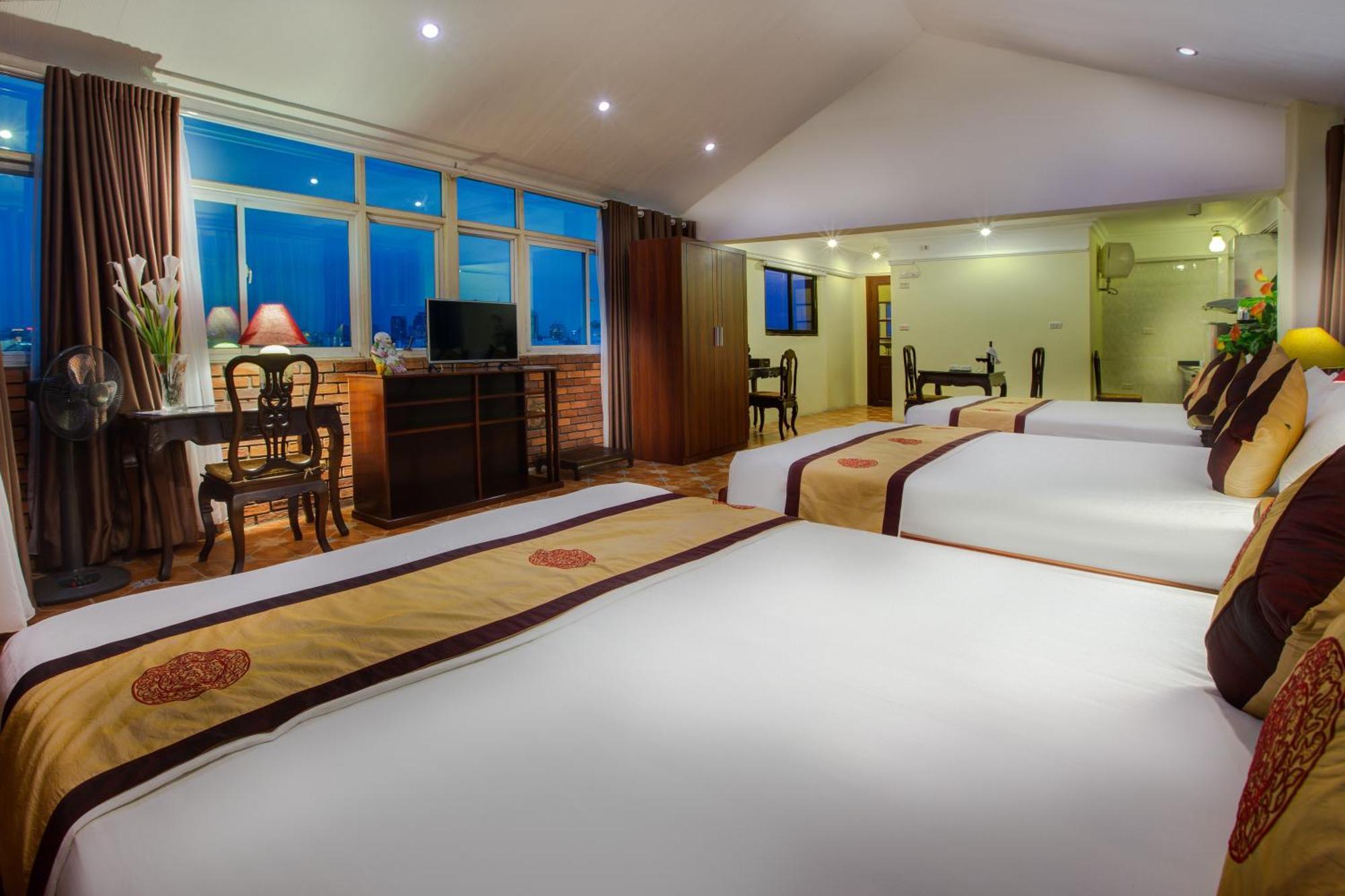 Little Town Hotel 4*