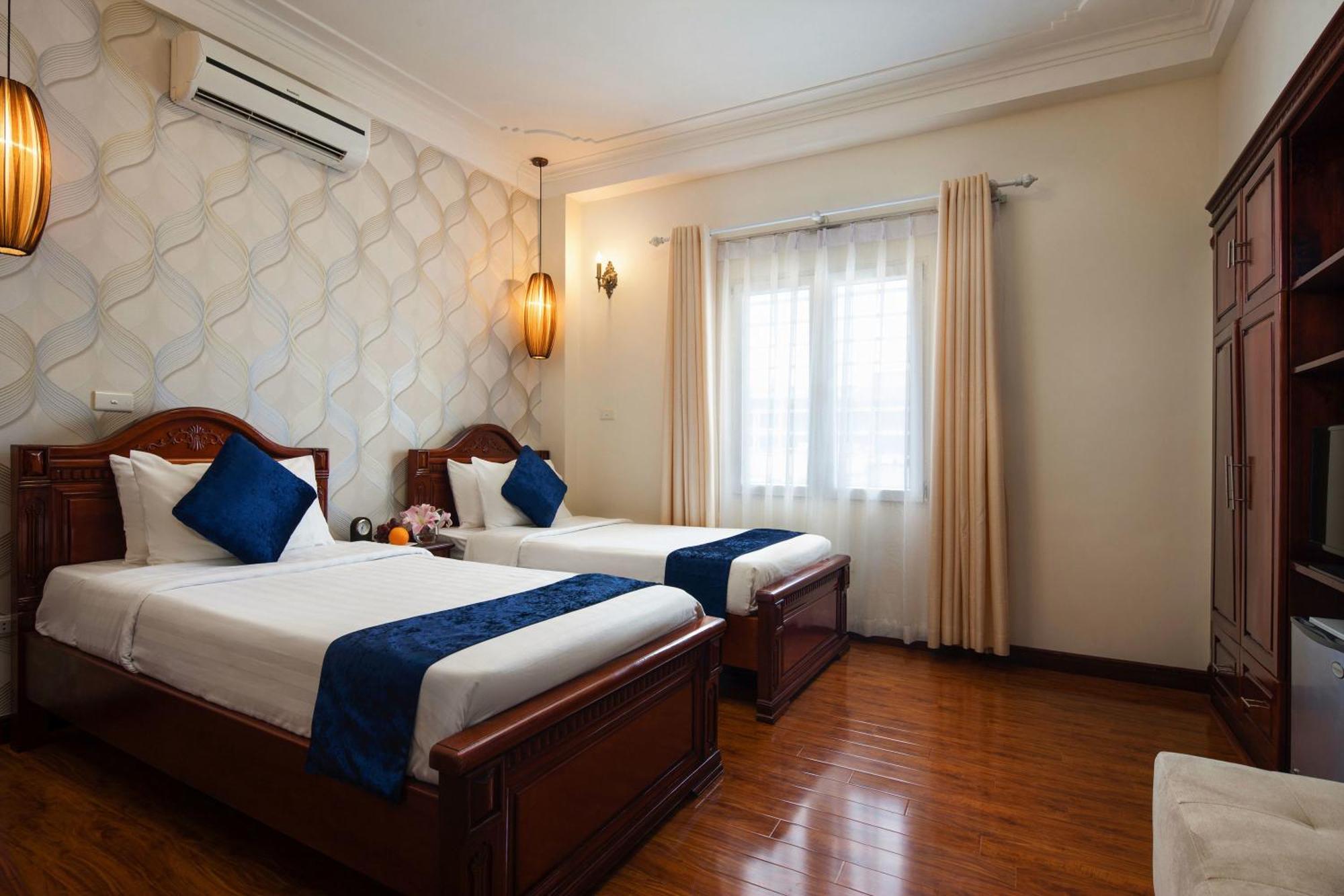 Golden Moon & Travel 3* Hanoi