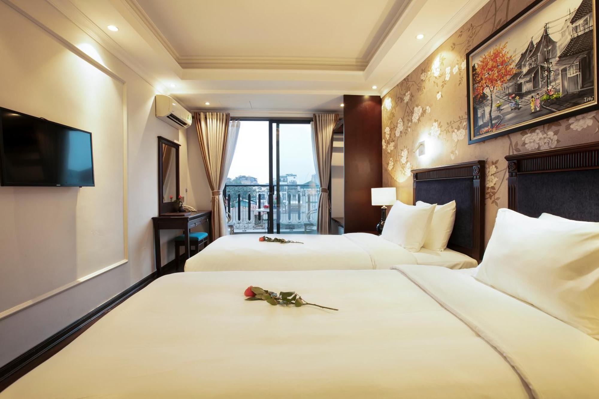 Golden Legend Diamond & Travel