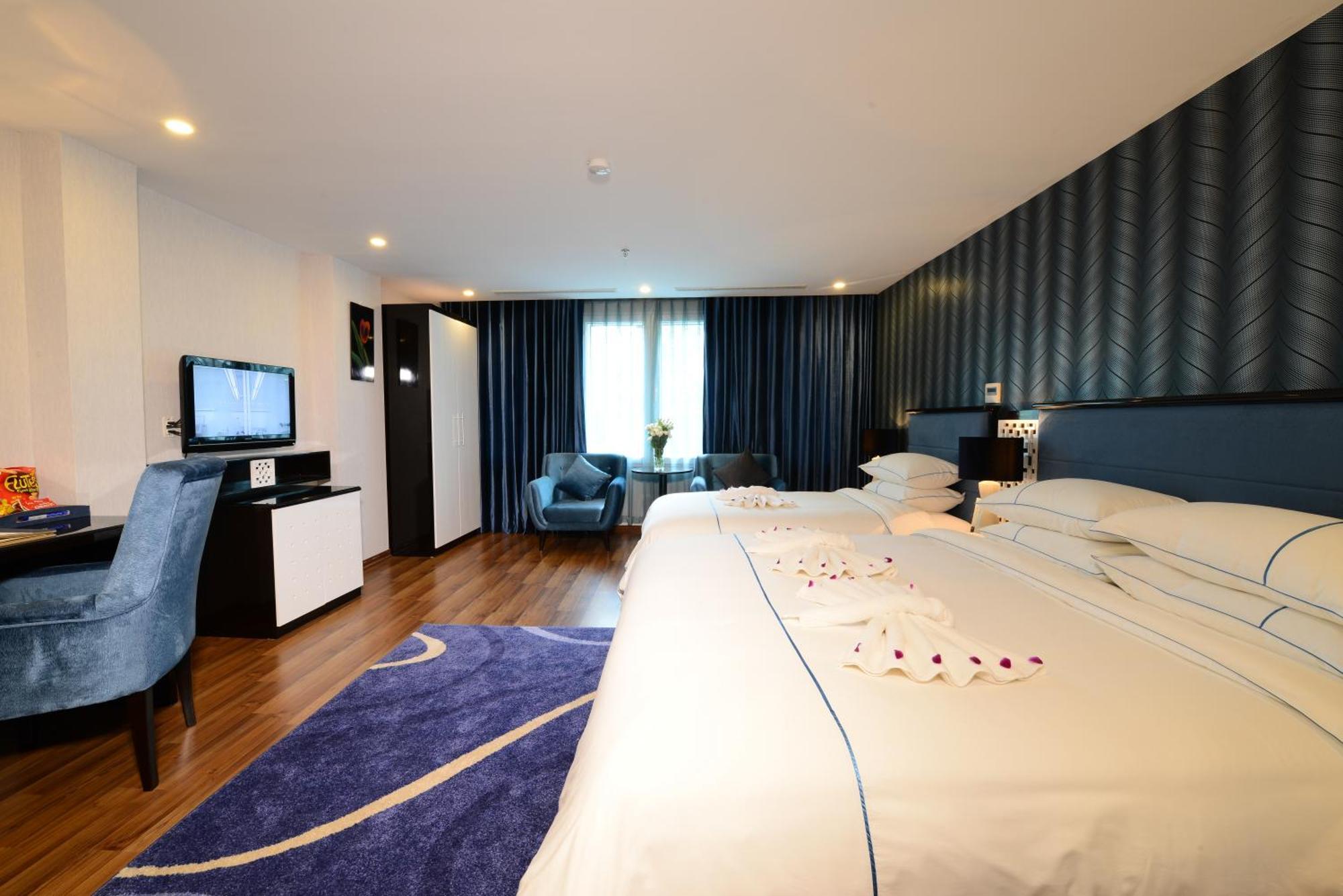 Emerald Waters Hotel 4*