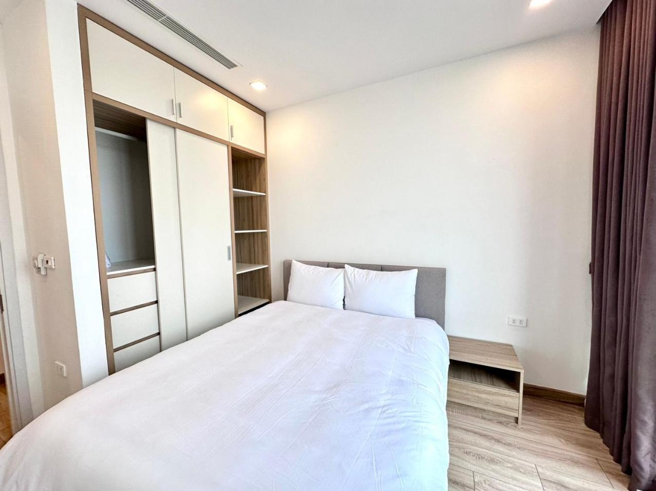 Apartment Hana Housing - Vinhomes Metropolis *