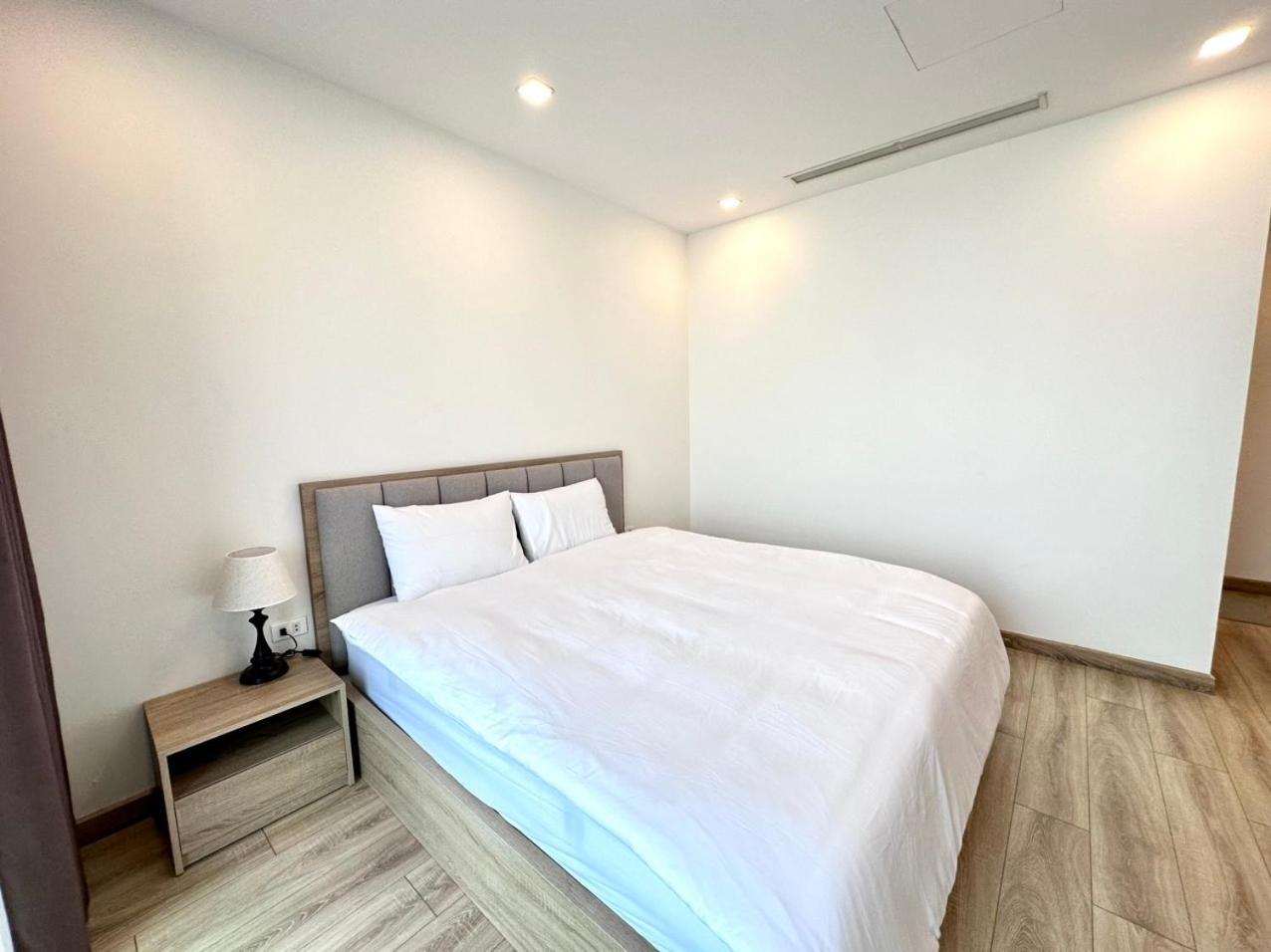 Hana Housing - Vinhomes Metropolis Apartment Hanoi