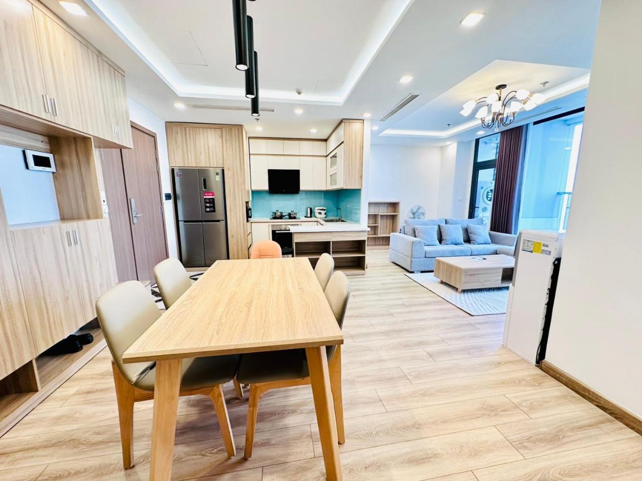 Hana Housing - Vinhomes Metropolis Apartment