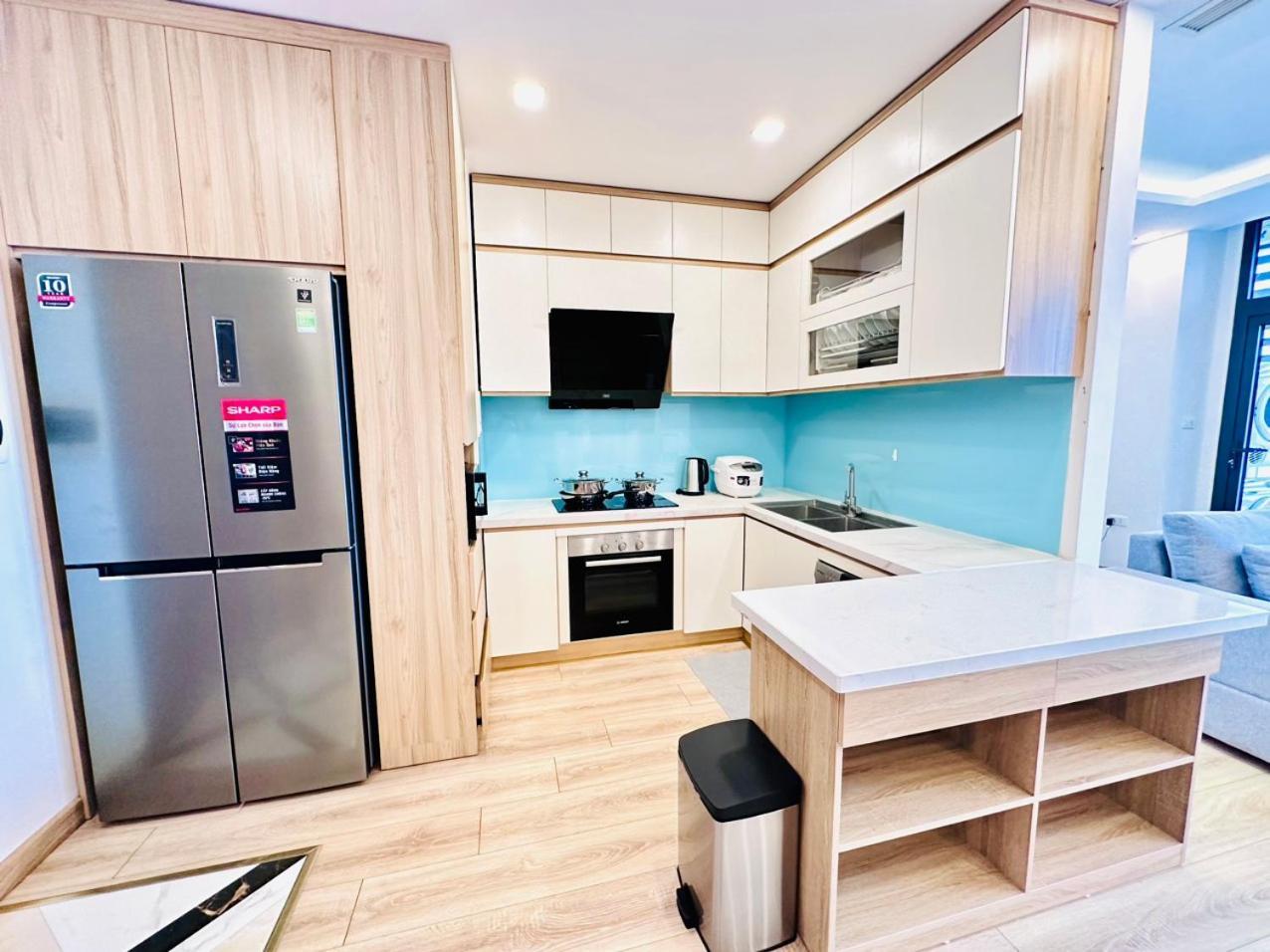 Apartment Hana Housing - Vinhomes Metropolis Hanoi