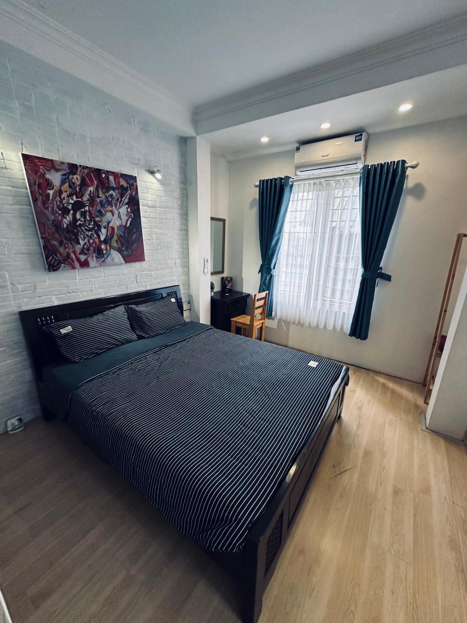 Old Quater/modern Apt/super Location Hanoi