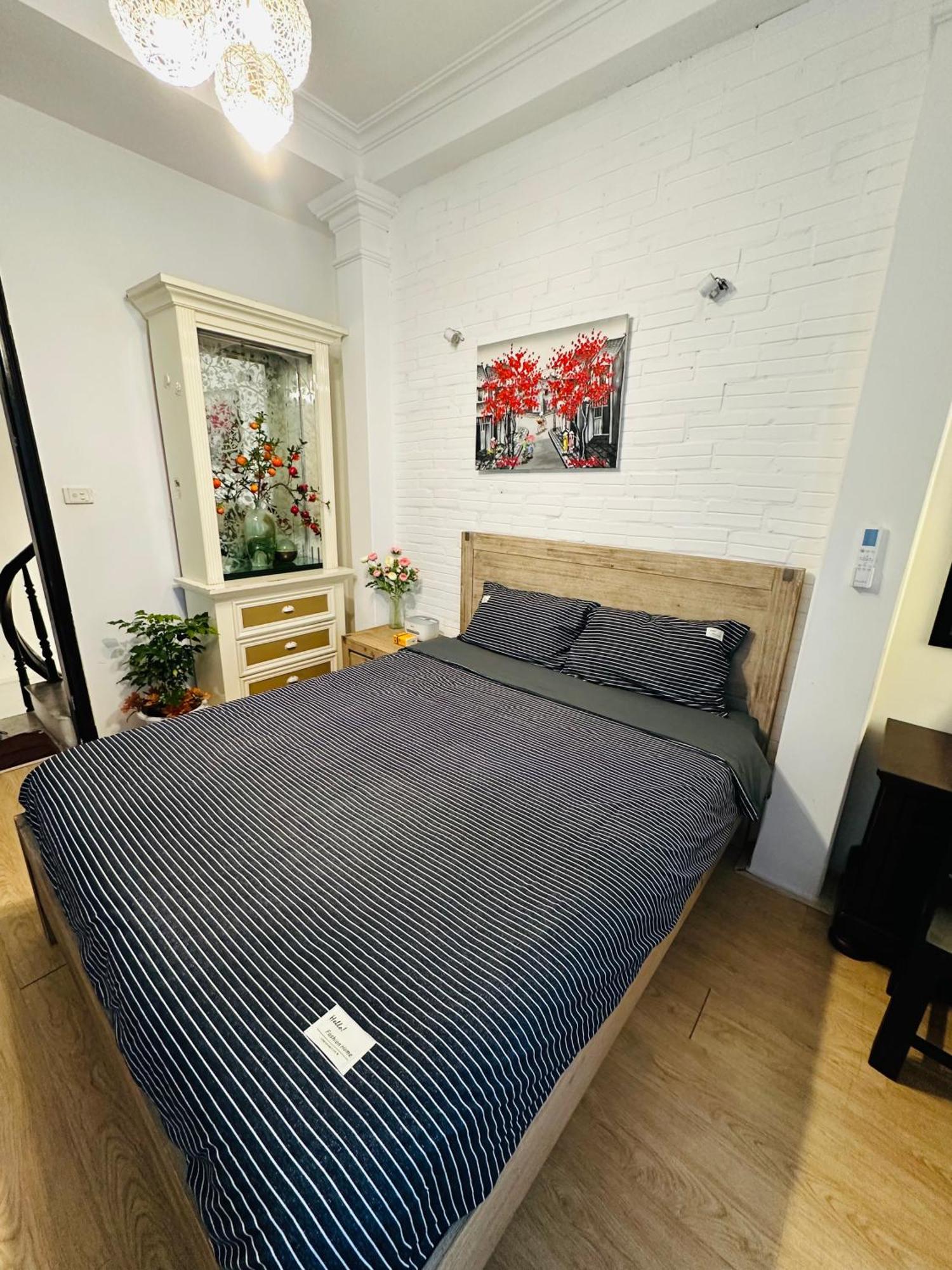Apartment Old Quater/modern Apt/super Location Hanoi