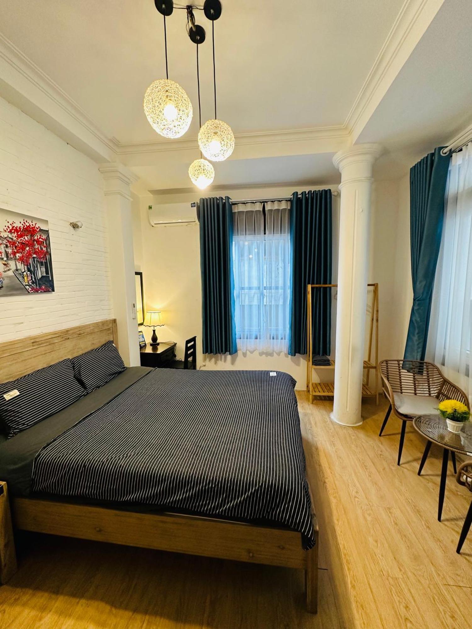 Old Quater/modern Apt/super Location *