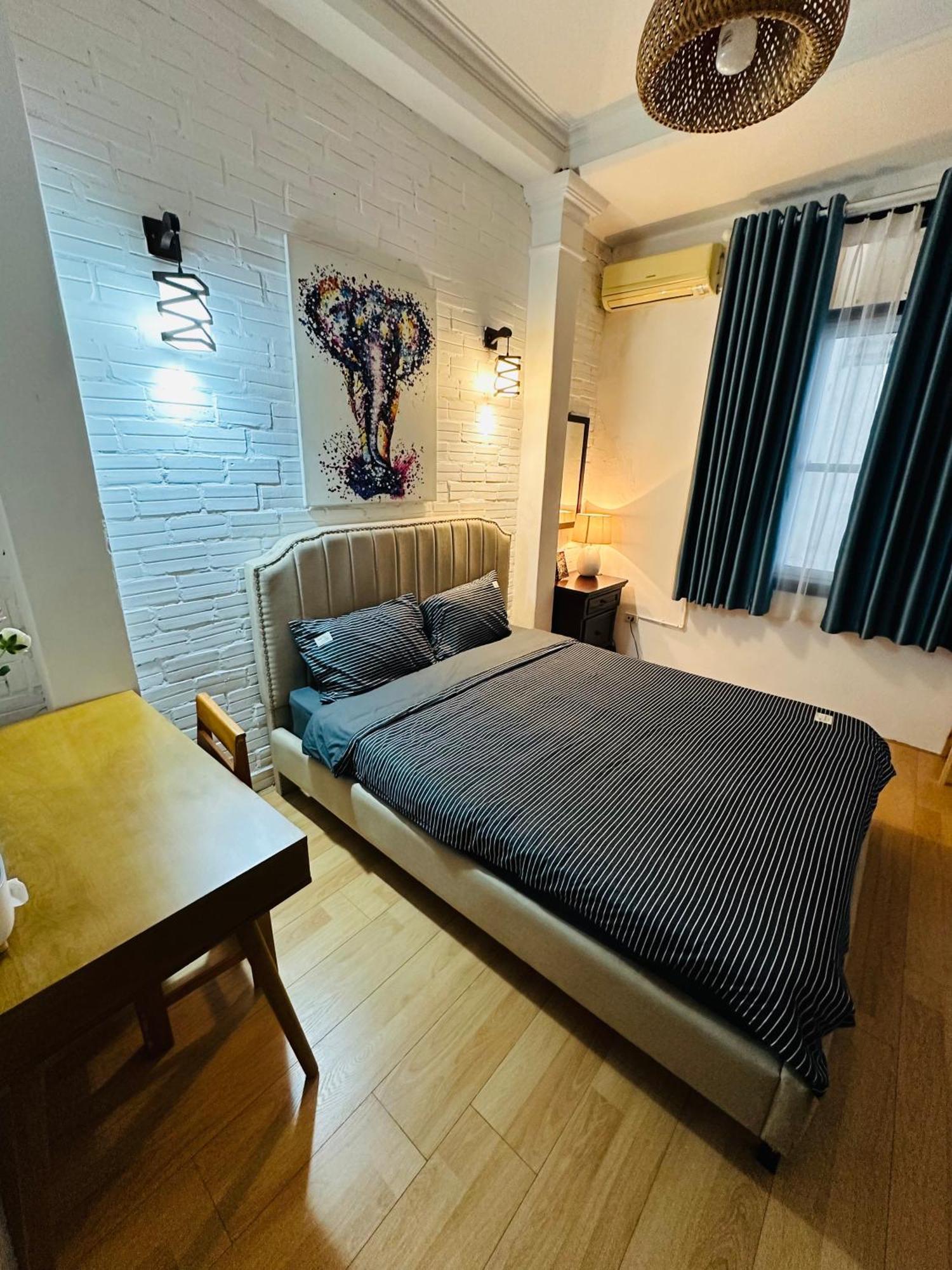 Apartment Old Quater/modern Apt/super Location Hanoi
