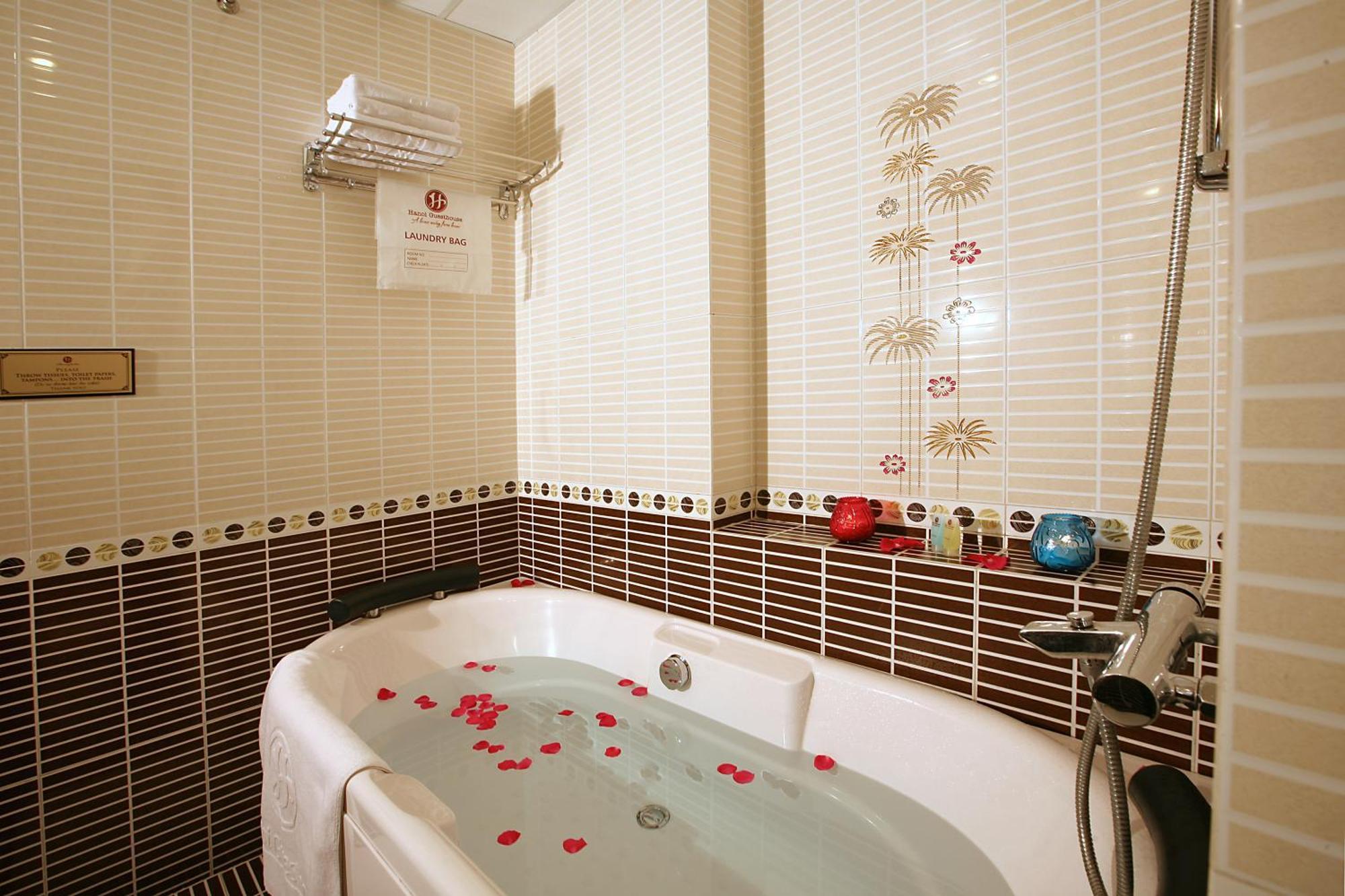 Hotel House & Travel 3*