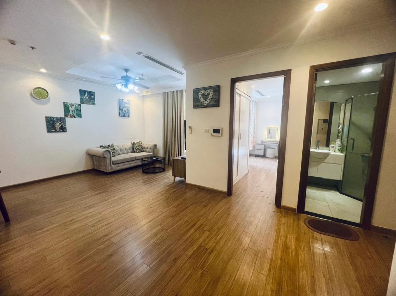 Apartment Bom Homes- Vinhomes Times City- 1br- Cozy *