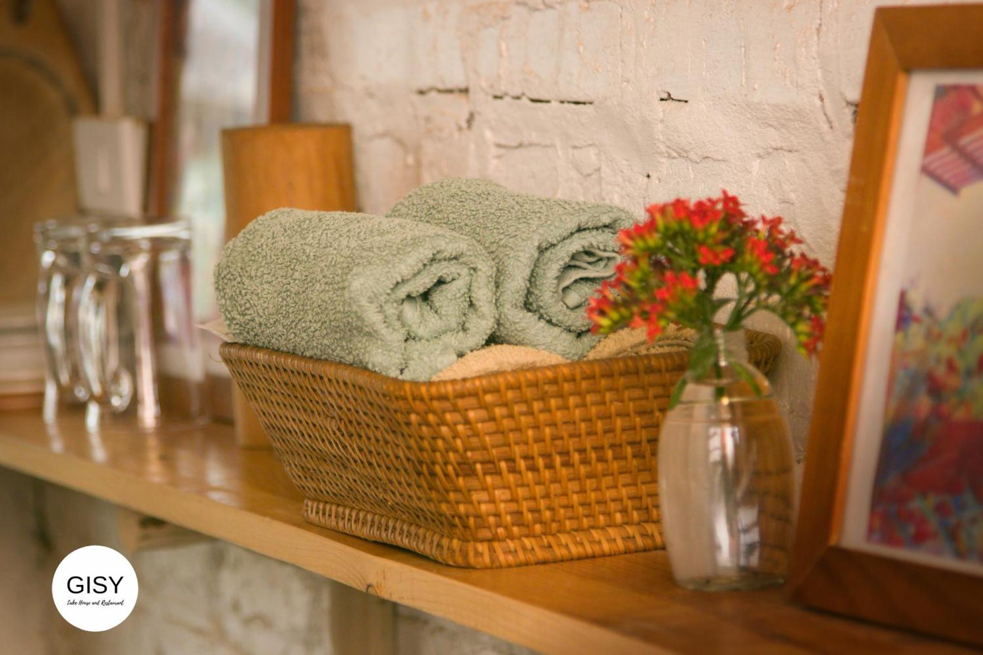 Bed & Breakfast Gisy Water Tower Hanoi