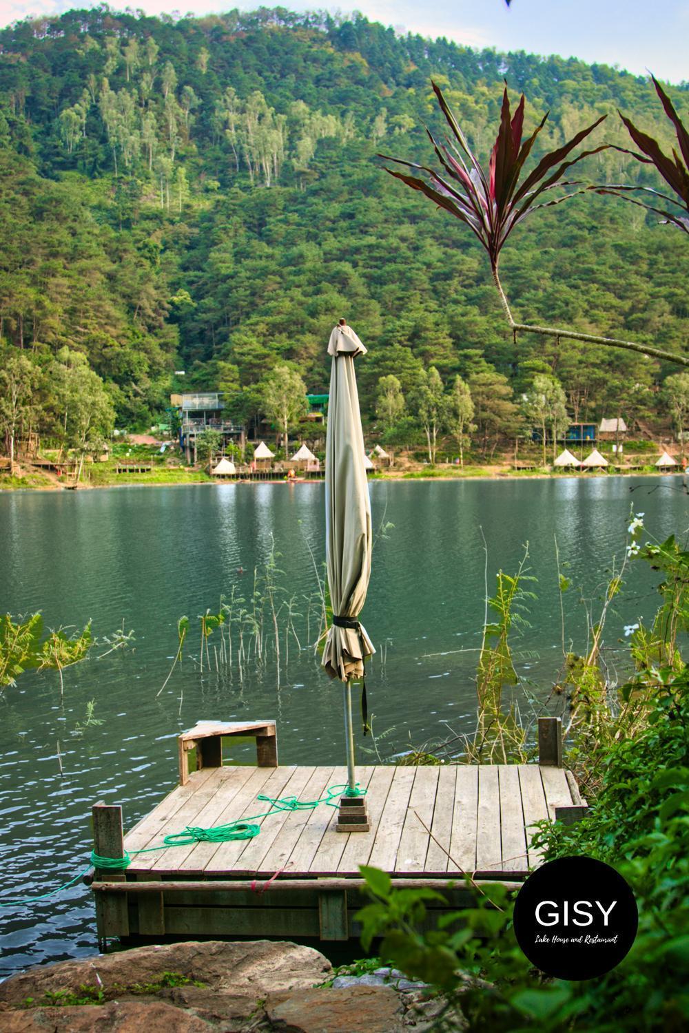 Gisy Water Tower Bed & Breakfast *