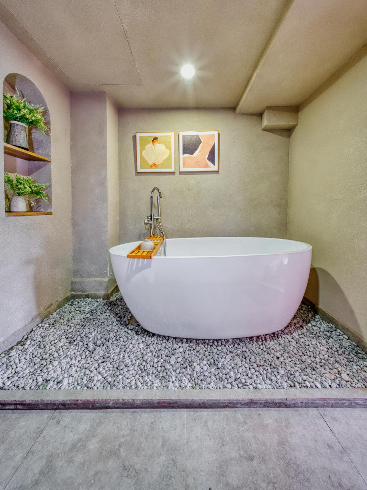 Annam Westlake Charm-brandnew-cozy Comfort-bathtub Apartamento Hanói