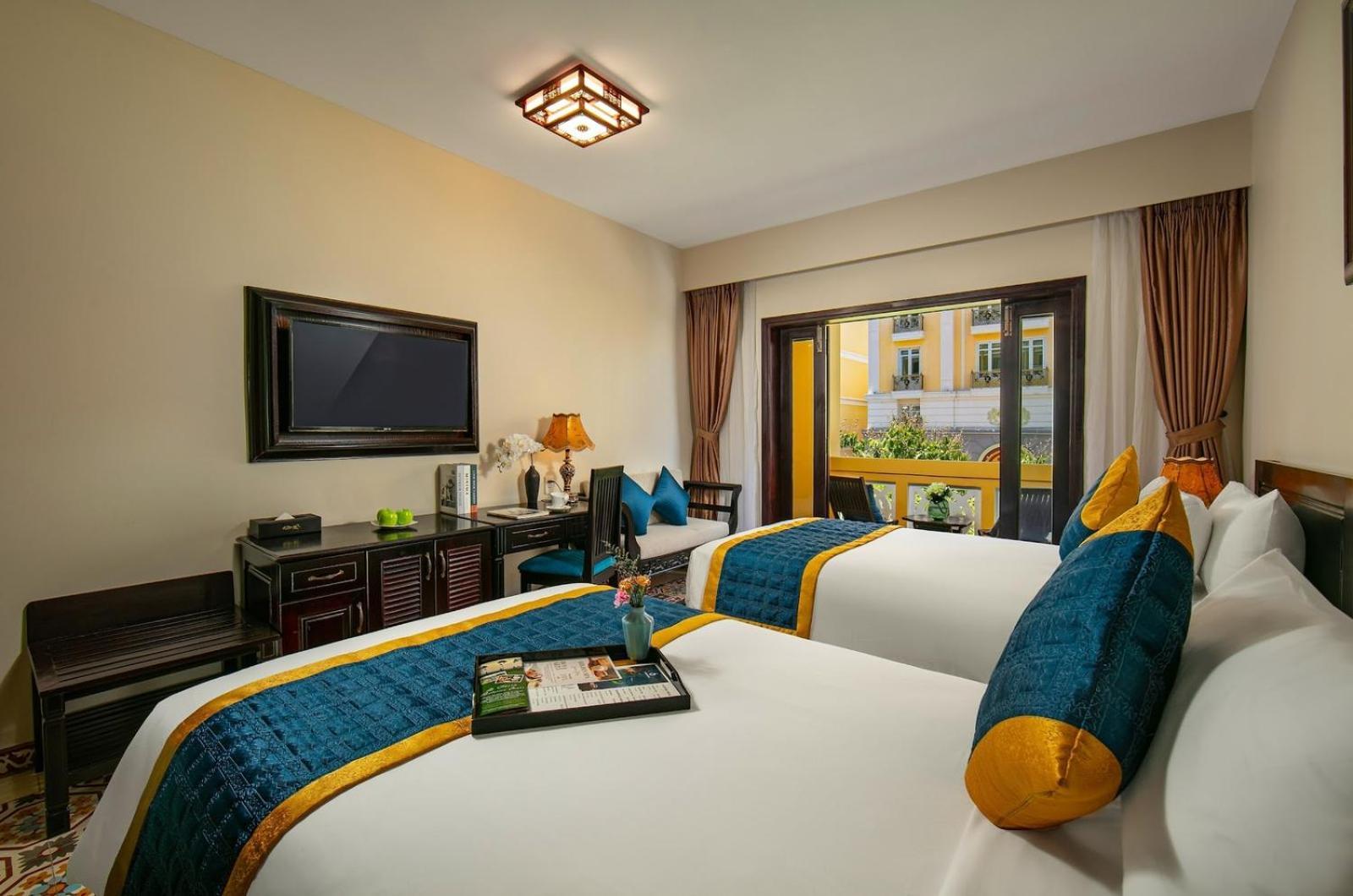 Golden Moon & Travel 3* Hanoi
