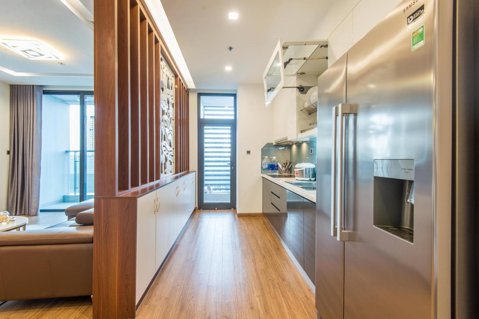 Apartment Sunny Vinhome Metropolis Hanoi