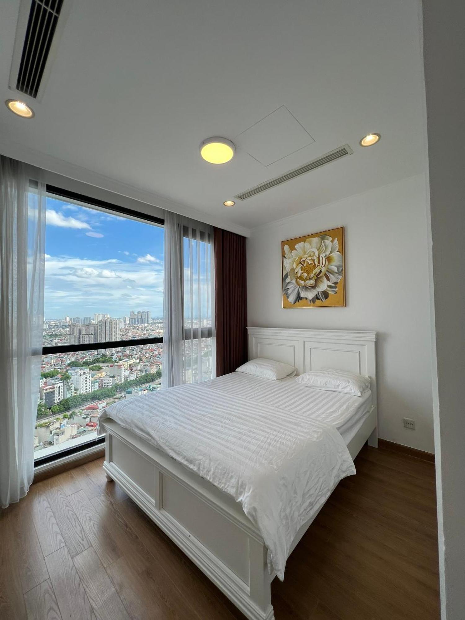 Vinhomes Royal - Friendly - By Sunhouse Land * Hanoi