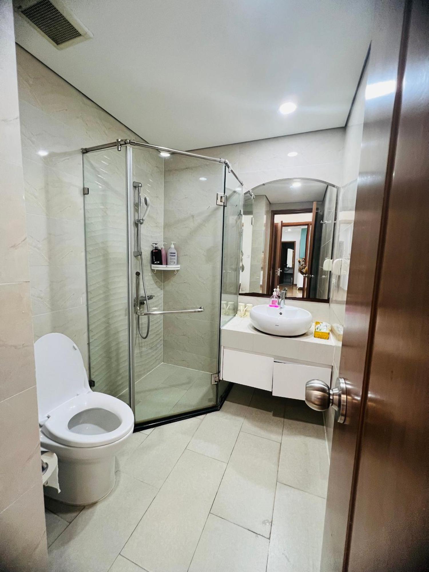 Vinhomes Royal - Friendly - By Sunhouse Land