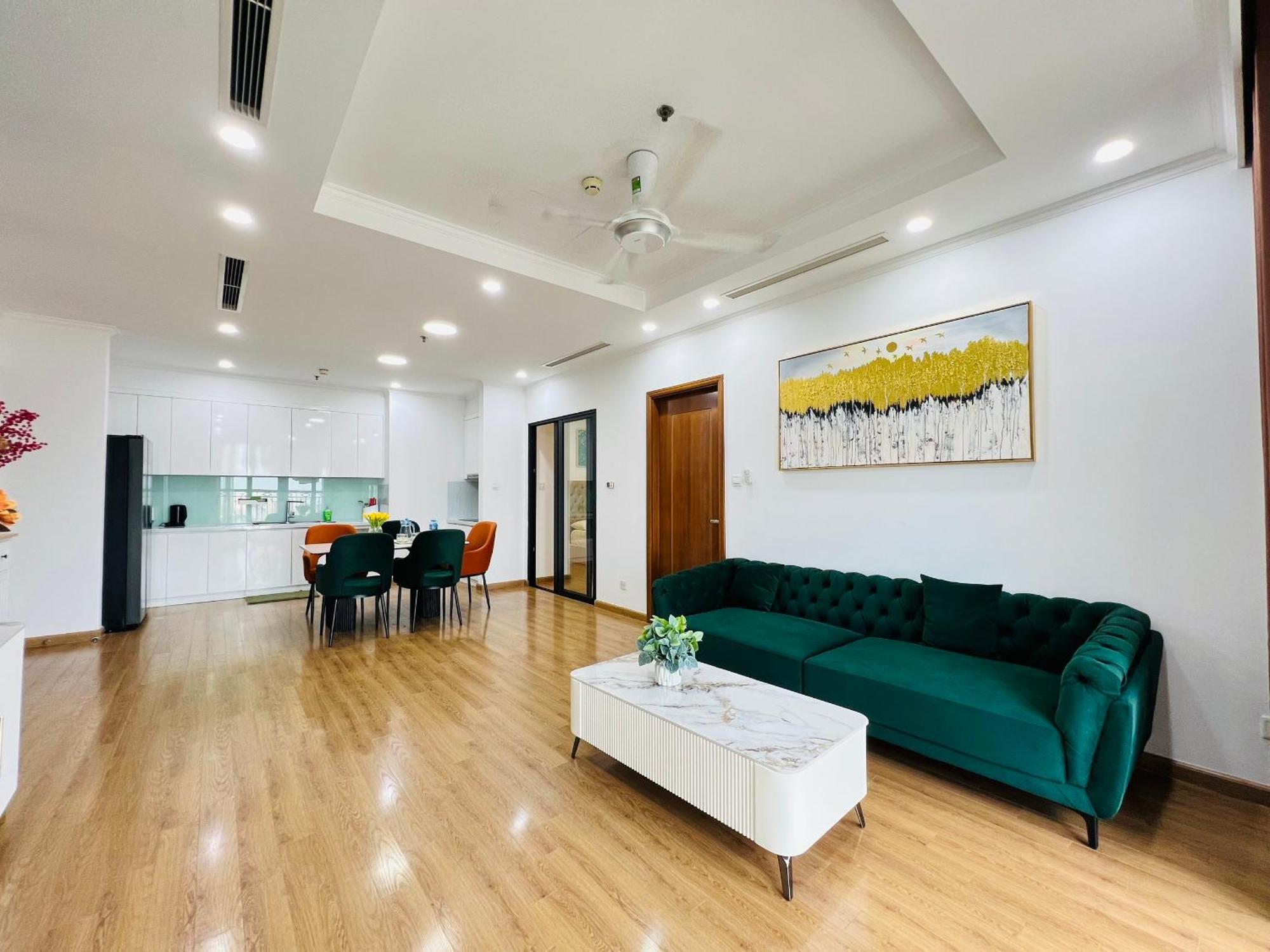 Apartment Vinhomes Royal - Friendly - By Sunhouse Land *